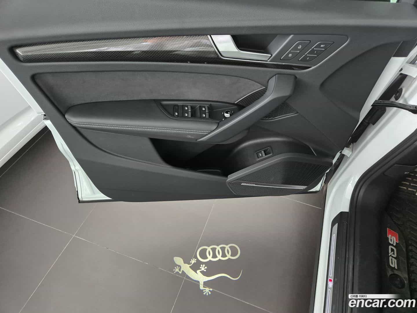 SQ5 Audi 2022.11-OPTION-018