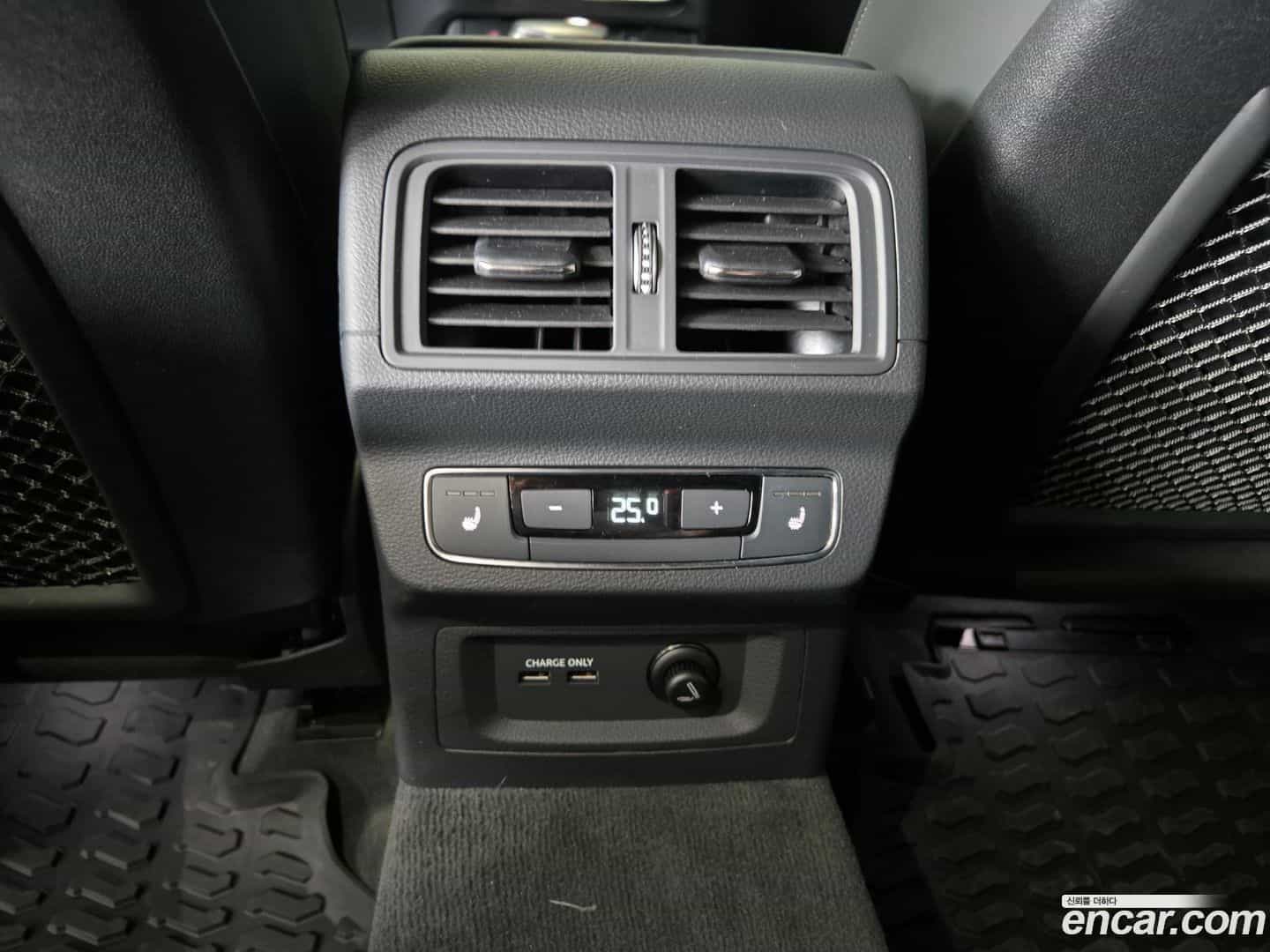 SQ5 Audi 2022.11-OPTION-022