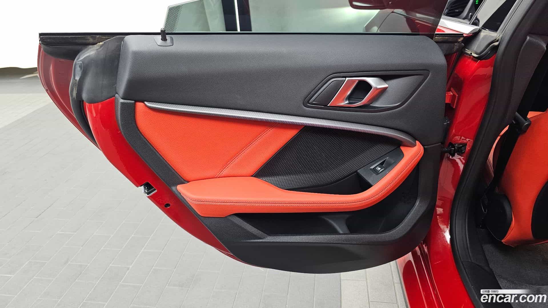 2-Series BMW 2021.10-INNER-035
