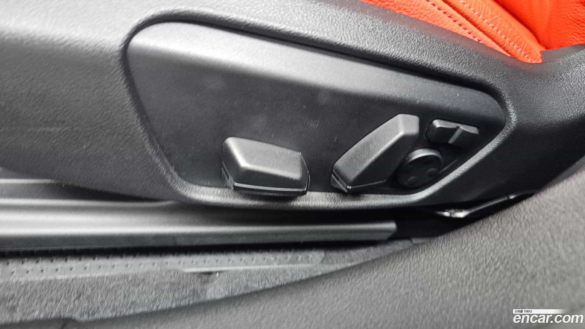 2-Series BMW 2021.10-INNER-036