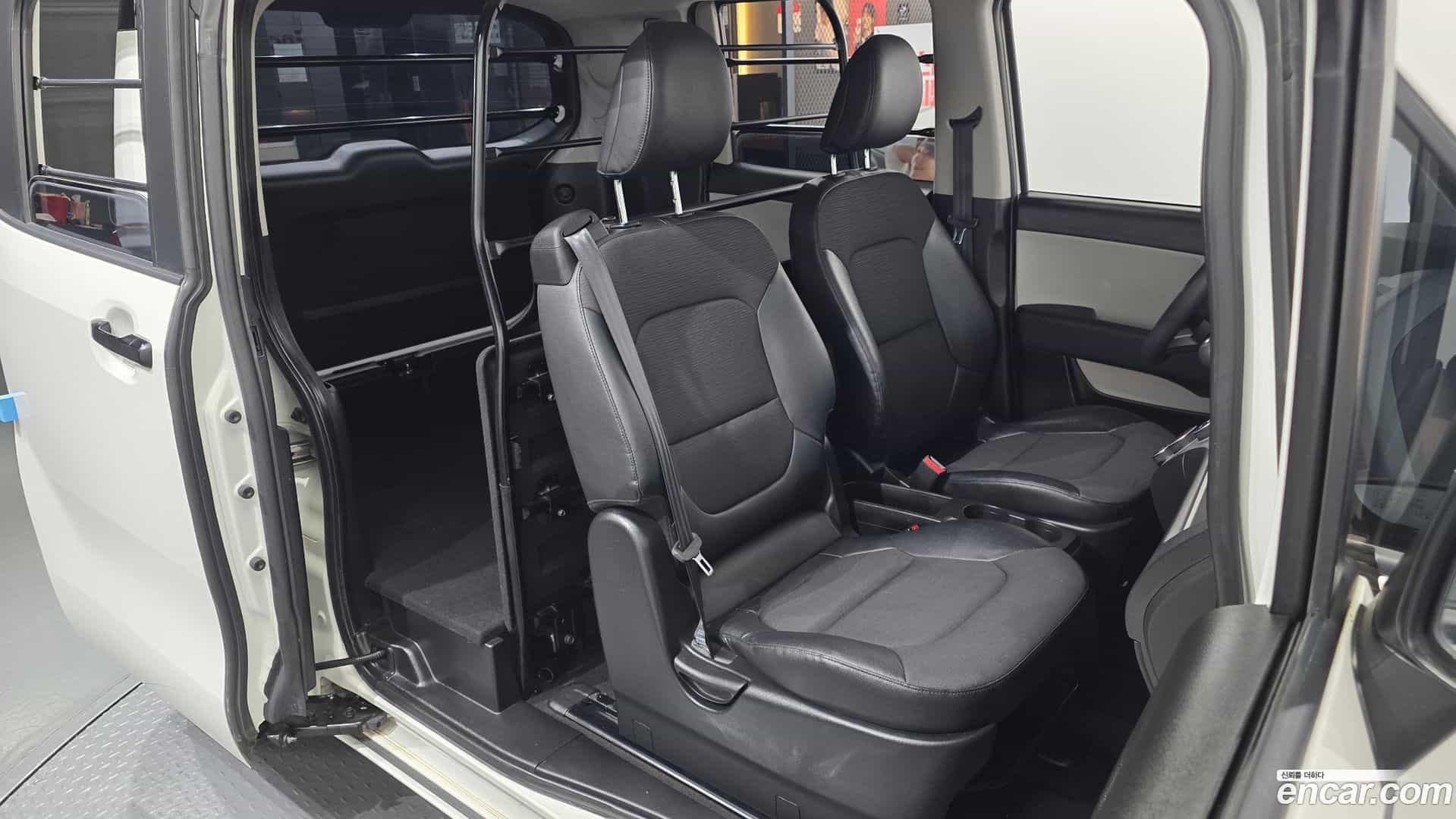 RAY Kia 2022.1-INNER-036