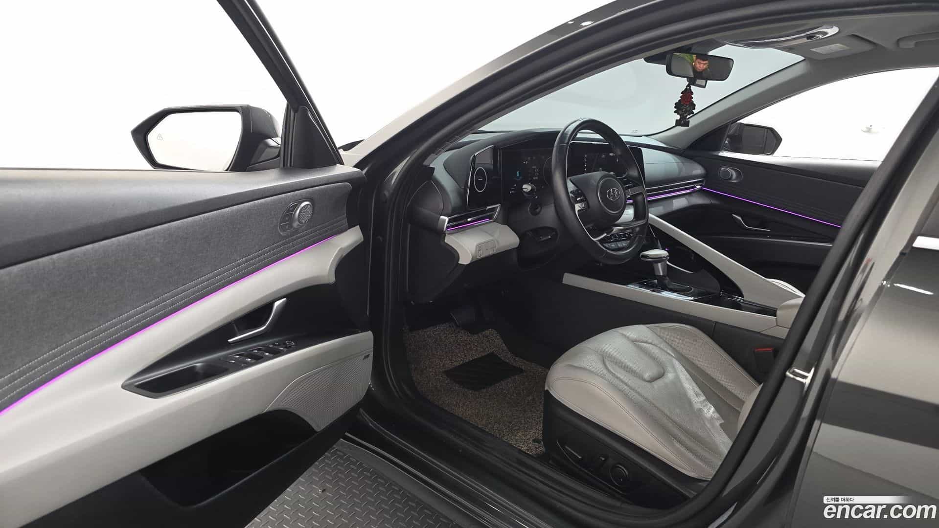 AVANTE Hyundai 2020.5-INNER-010