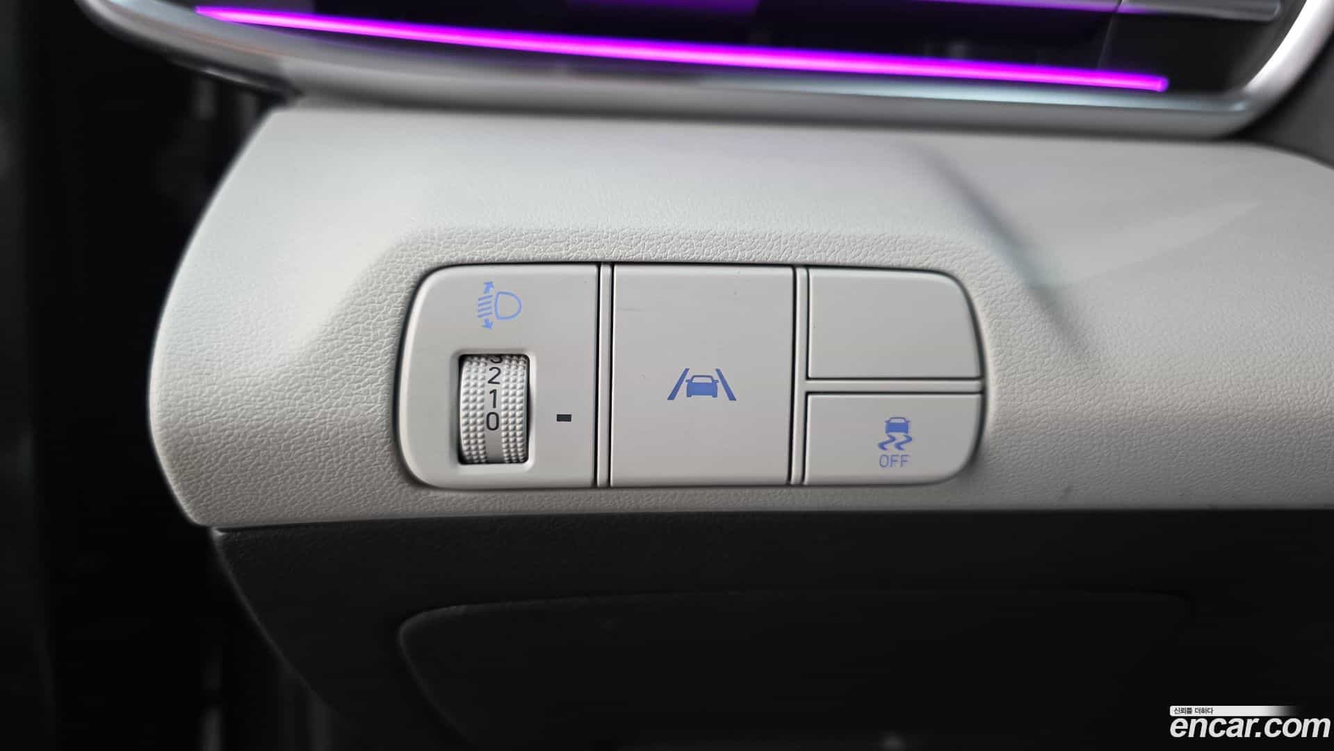 AVANTE Hyundai 2020.5-OPTION-023