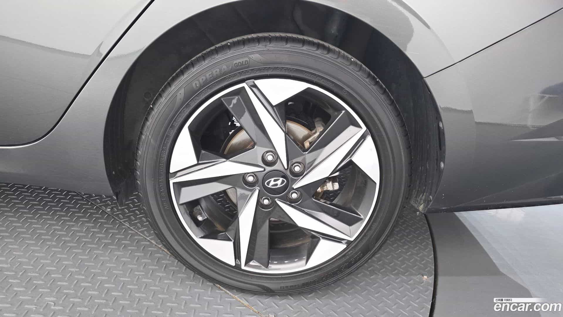AVANTE Hyundai 2020.5-OUTER-031