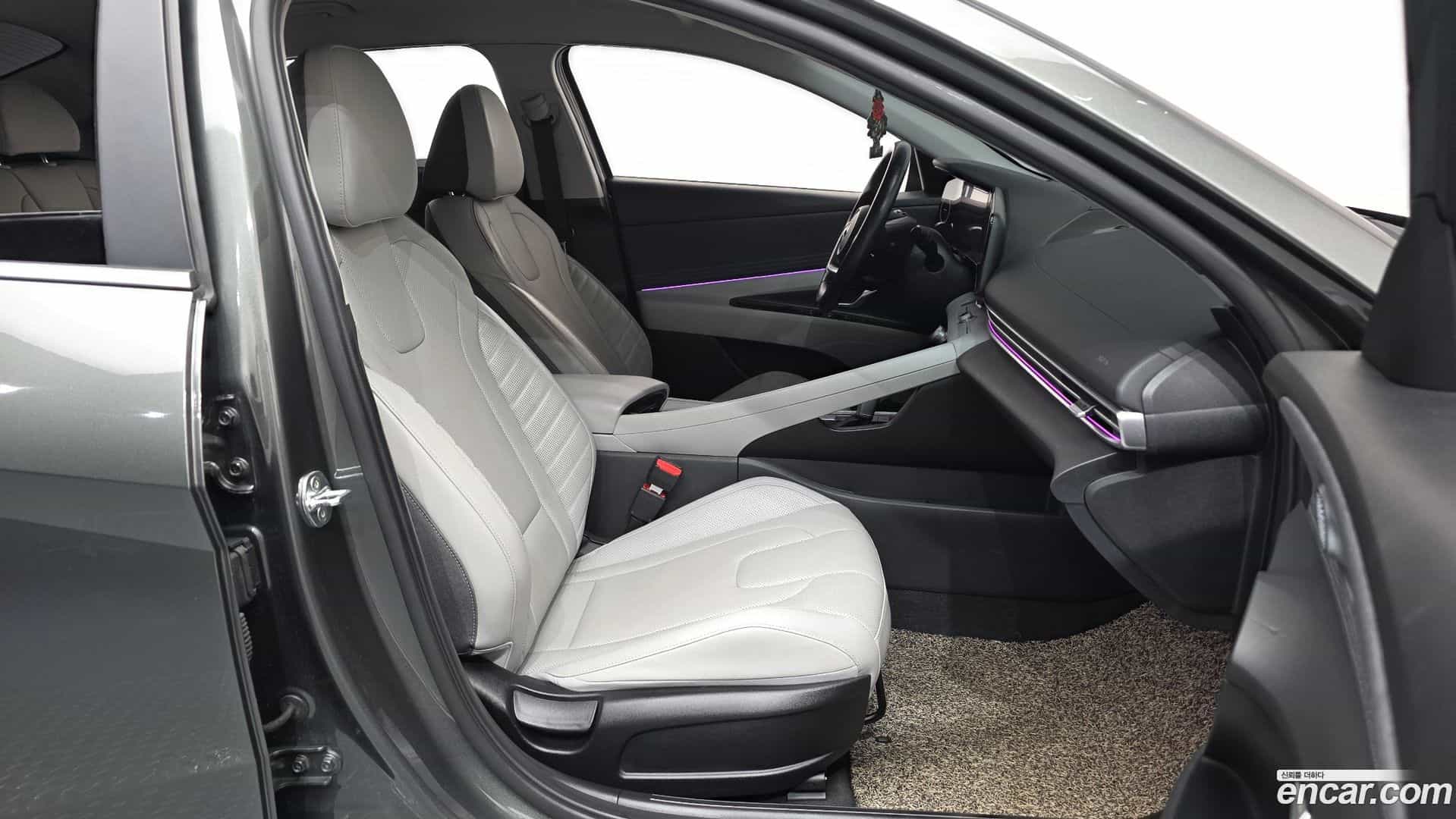AVANTE Hyundai 2020.5-INNER-036