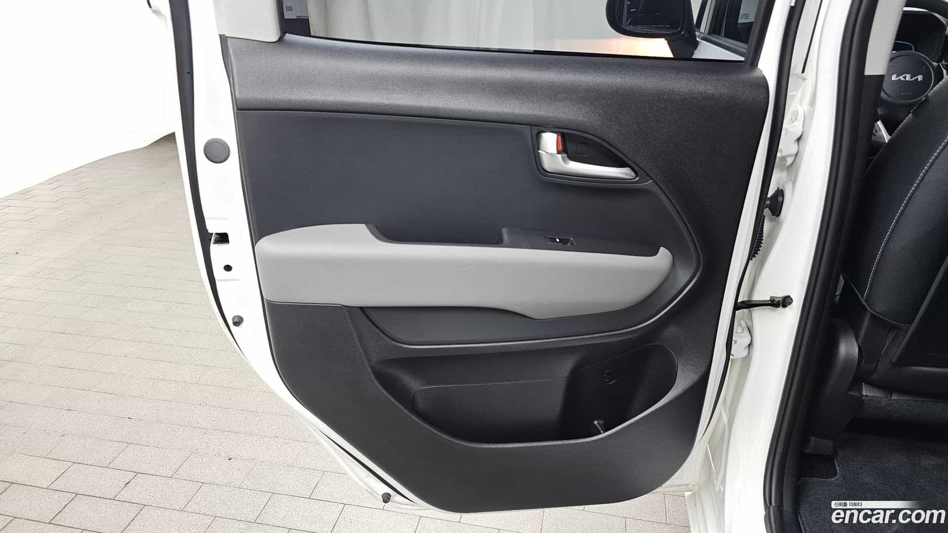 RAY Kia 2025.1-INNER-035