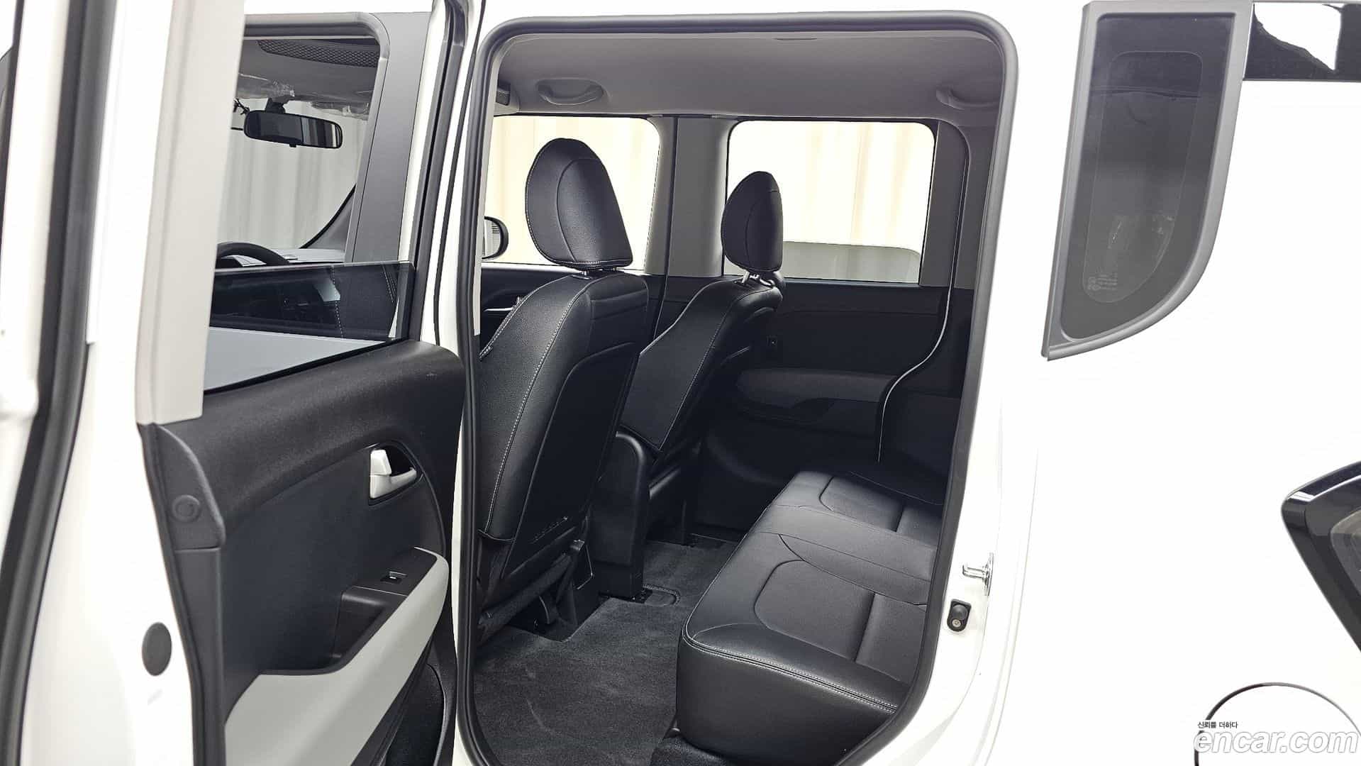 RAY Kia 2025.1-INNER-036