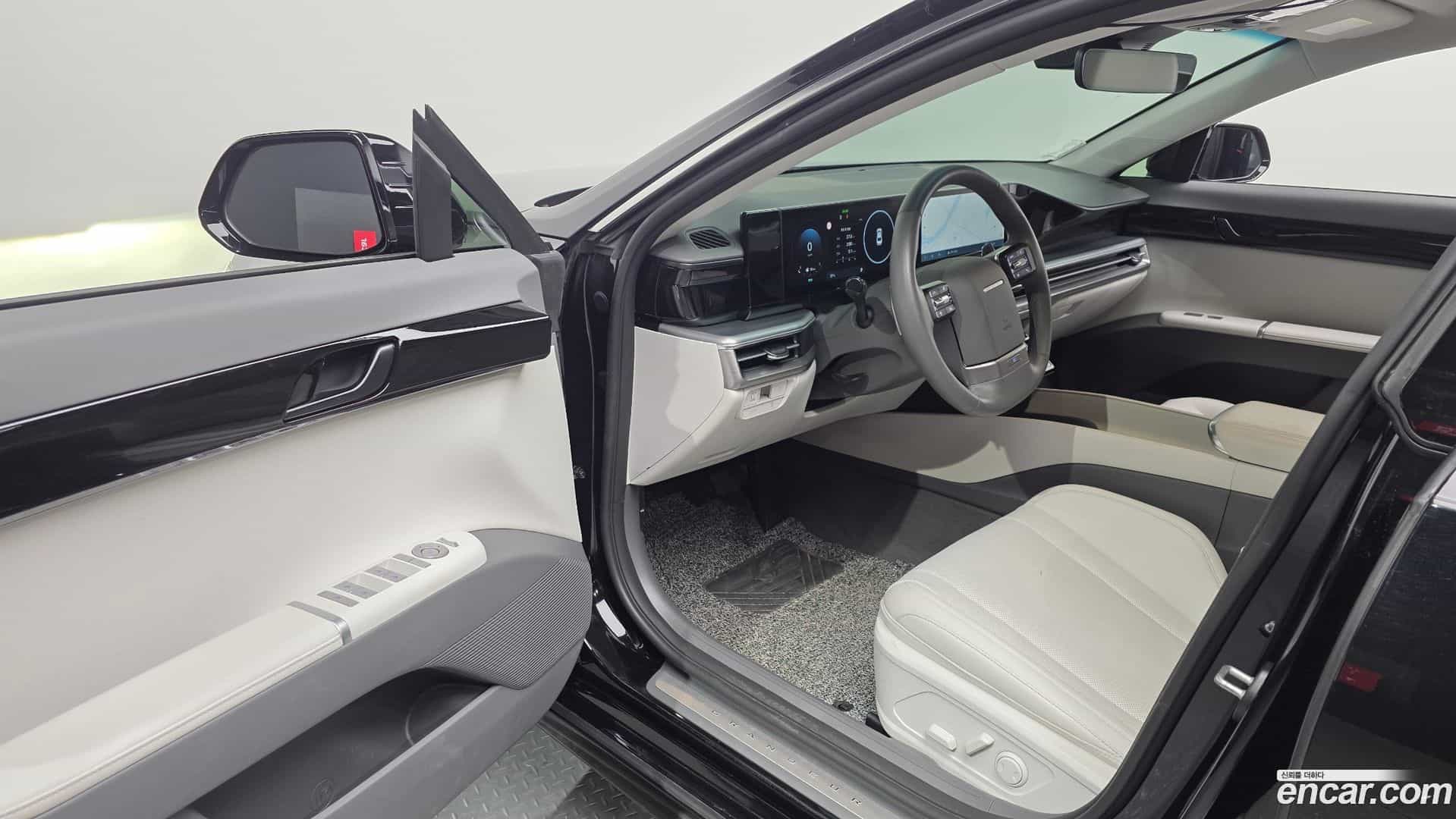 Grandeur Hyundai 2023.10-INNER-010