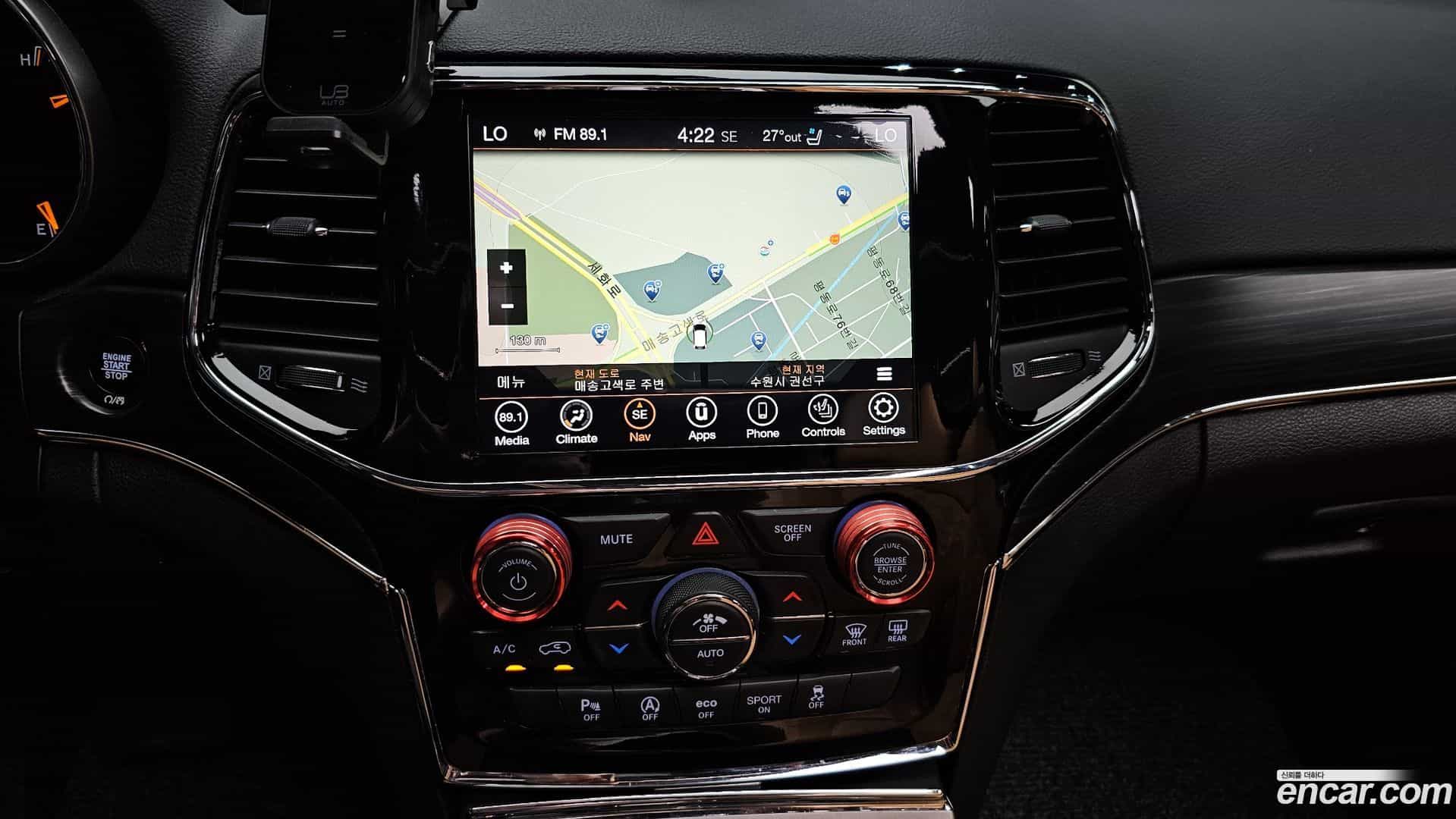 Cherokee Jeep 2019.9-OPTION-017