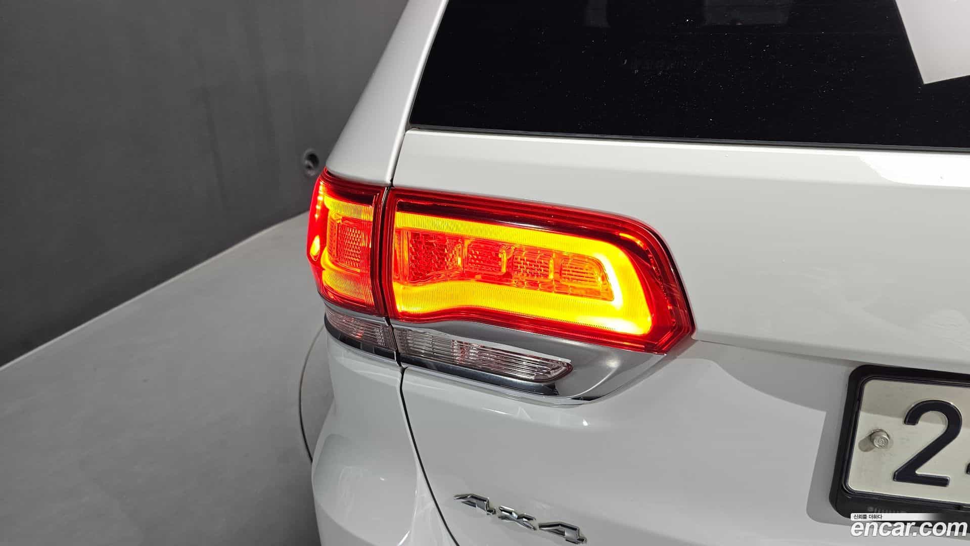 Cherokee Jeep 2019.9-OUTER-033