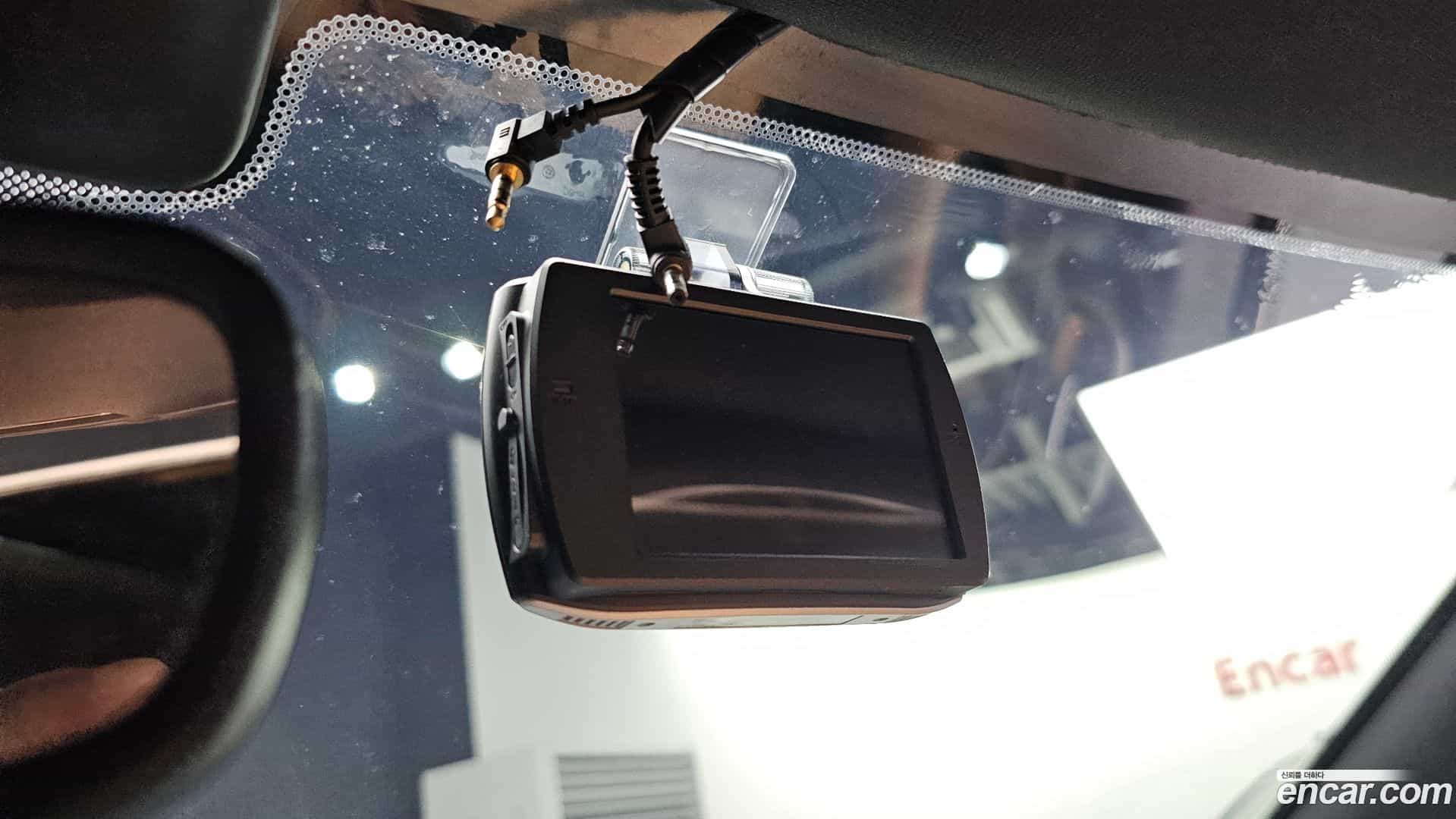 Cherokee Jeep 2019.9-OPTION-040