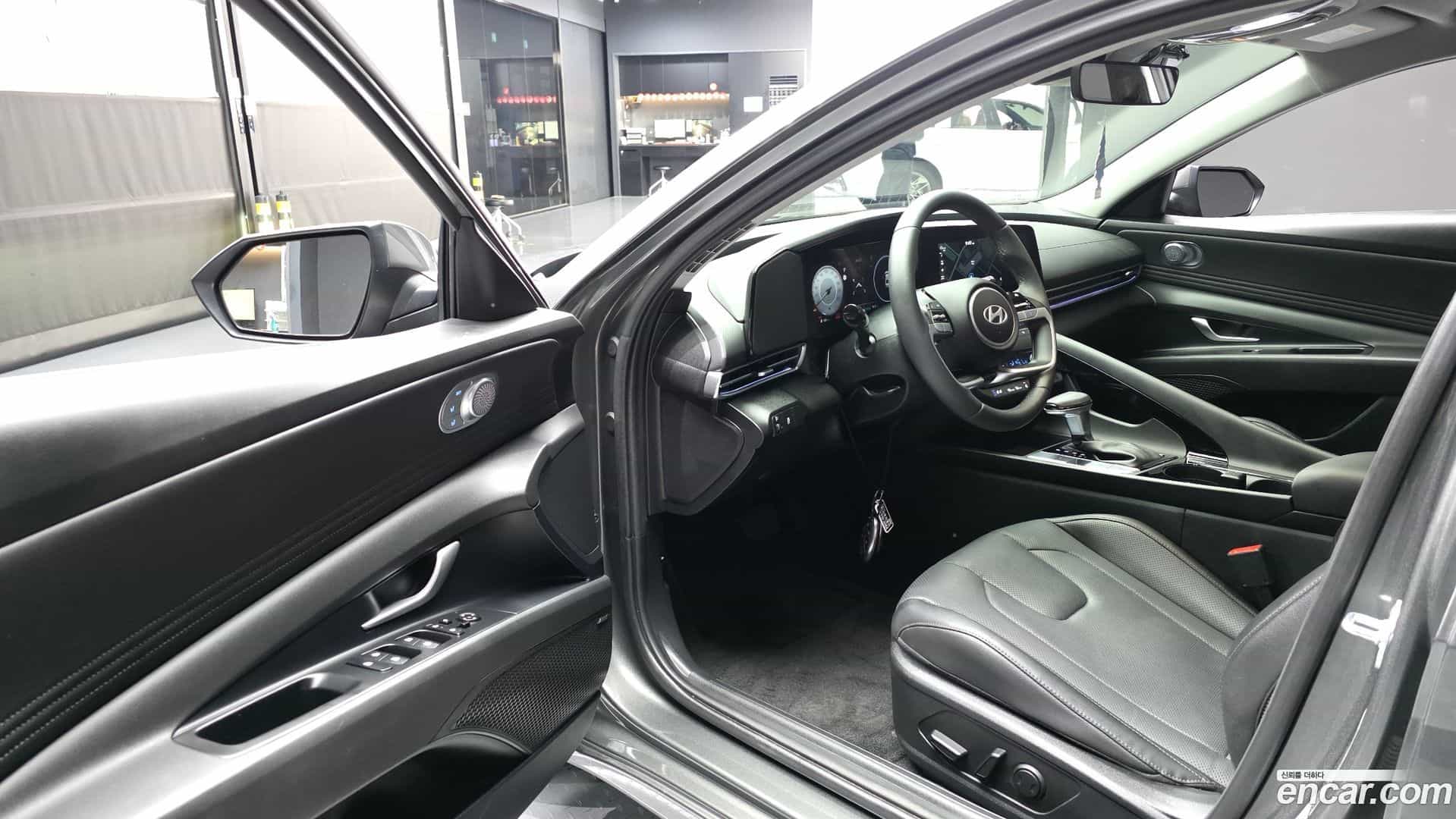 AVANTE Hyundai 2024.9-INNER-010