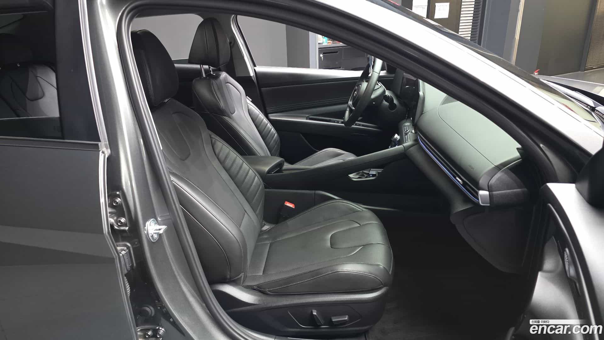 AVANTE Hyundai 2024.9-OPTION-015