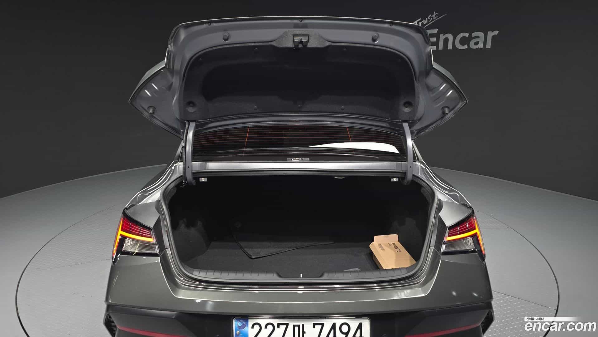 AVANTE Hyundai 2024.9-OPTION-024