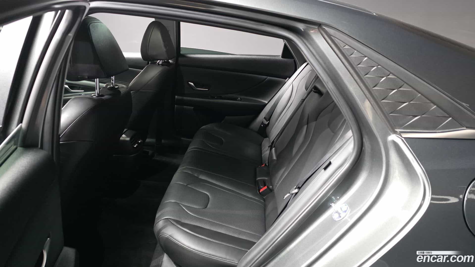 AVANTE Hyundai 2024.9-INNER-036