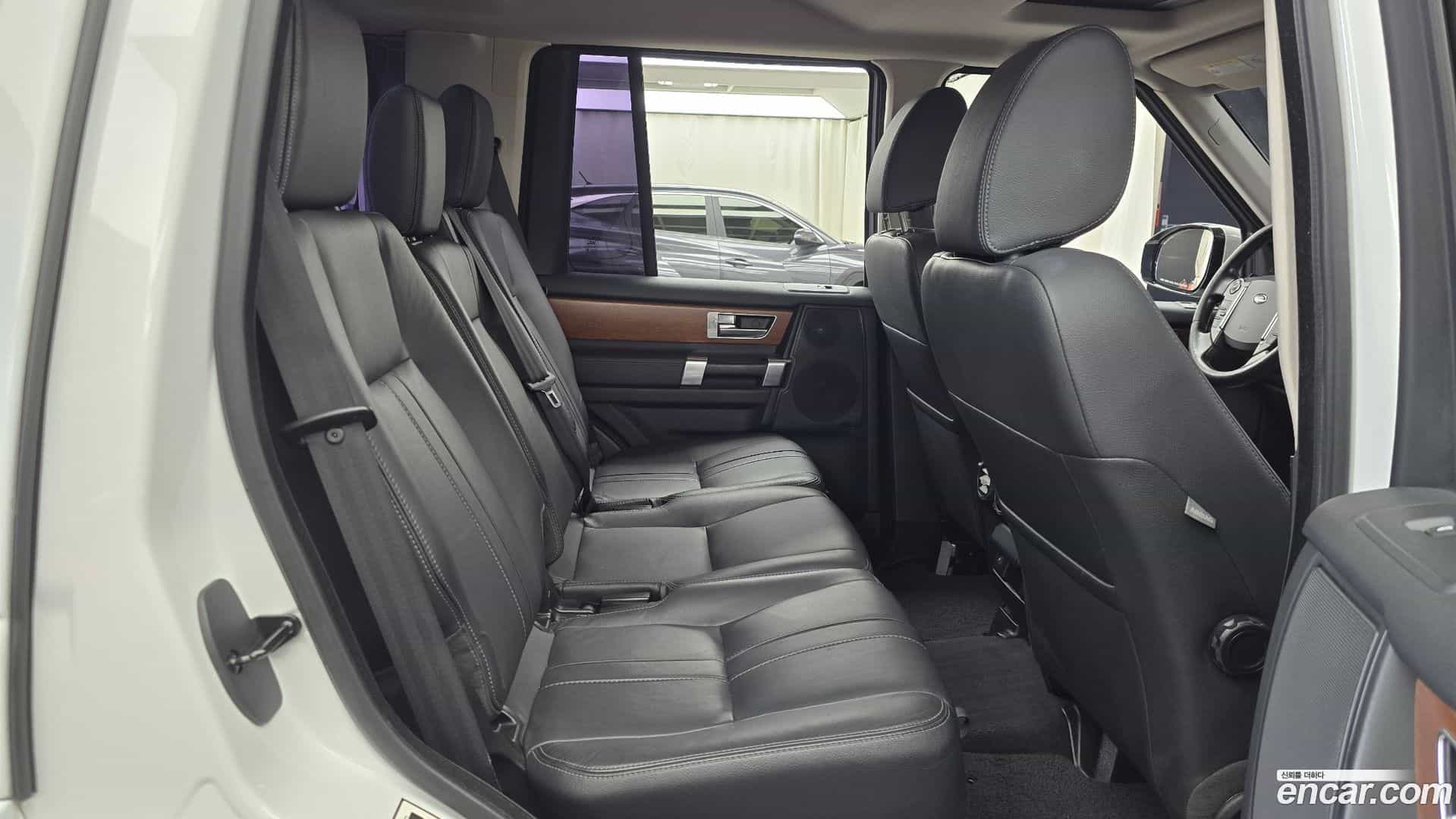 Discovery Land Rover 2015.8-OPTION-015