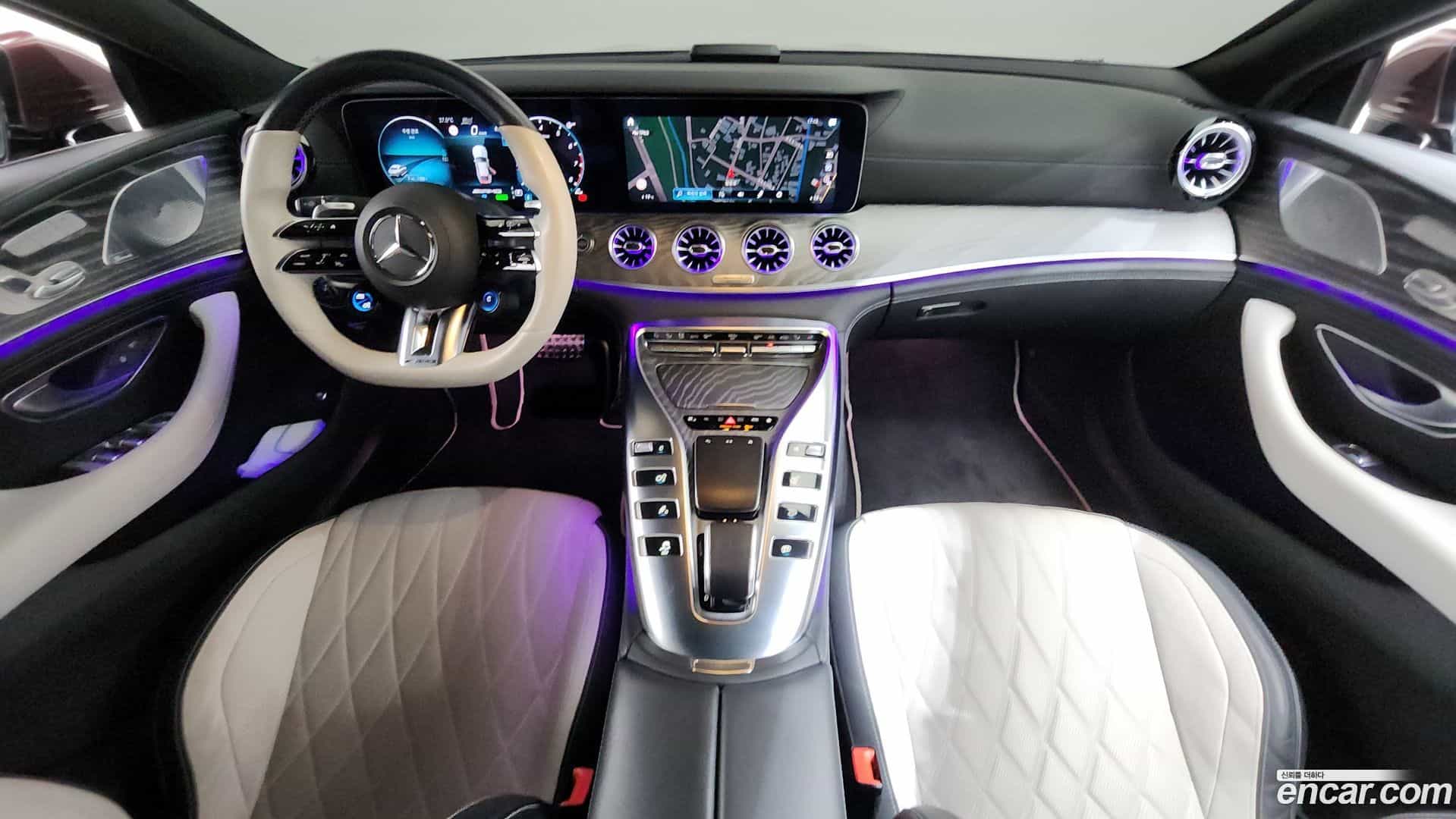 AMG GT Mercedes-Benz 2022.2-INNER-007