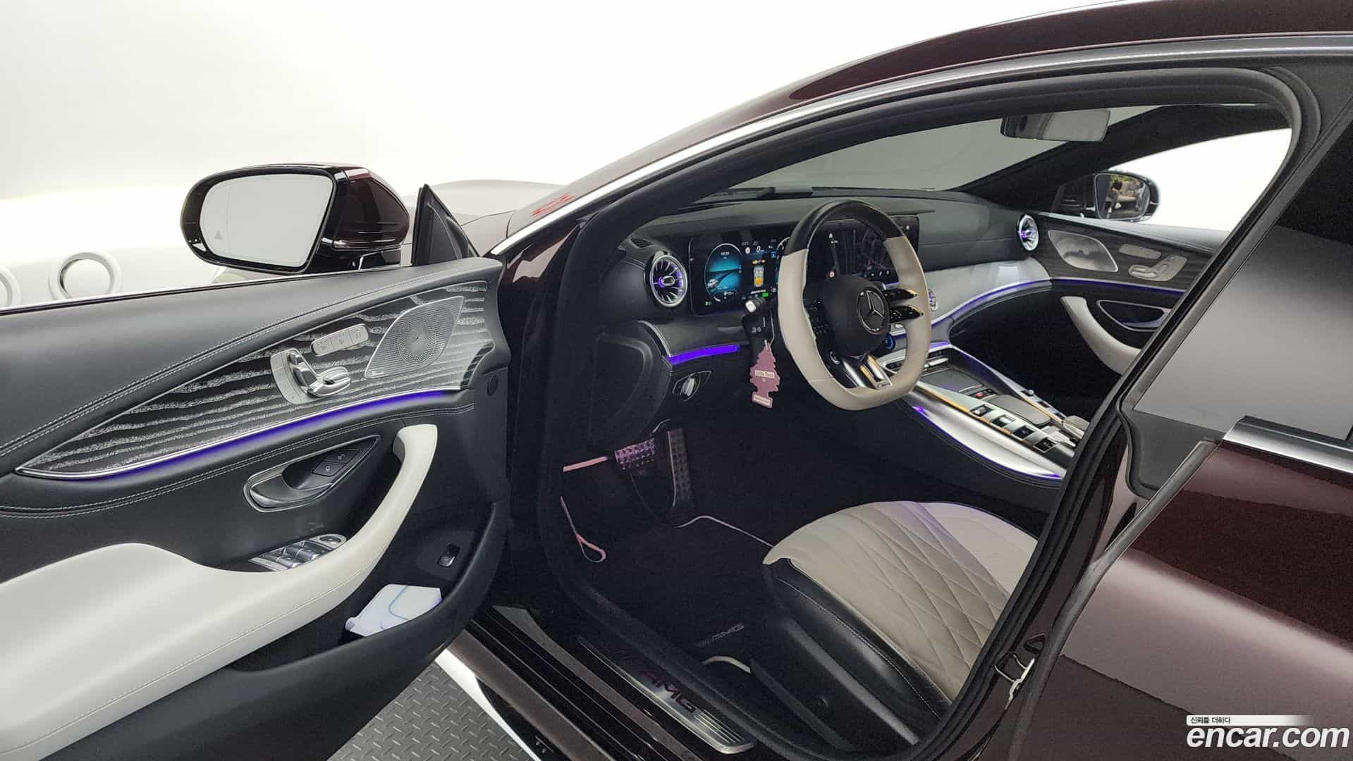 AMG GT Mercedes-Benz 2022.2-INNER-010