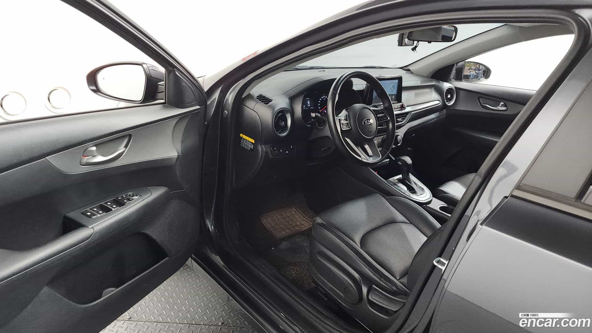 K3 Kia 2021.1-INNER-010