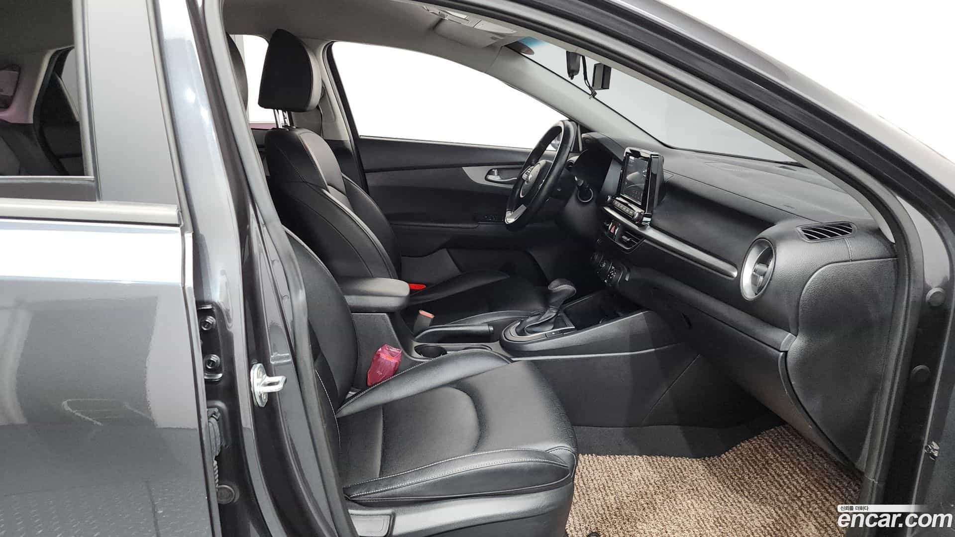 K3 Kia 2021.1-INNER-036