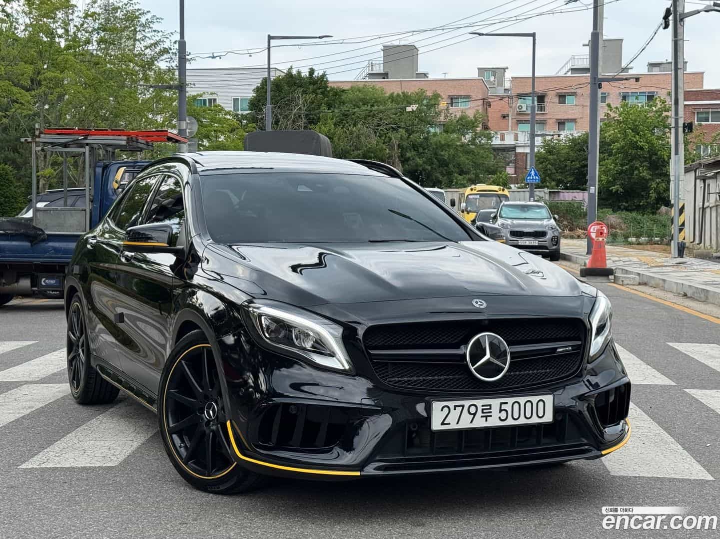 GLA-Class Mercedes-Benz 2018.1-OUTER-001