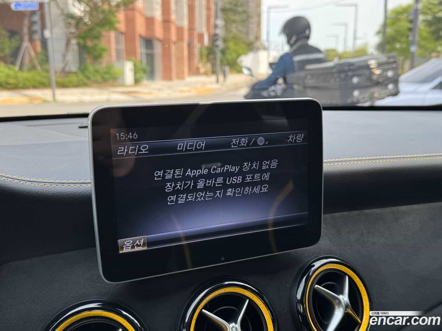 GLA-Class Mercedes-Benz 2018.1-OPTION-018