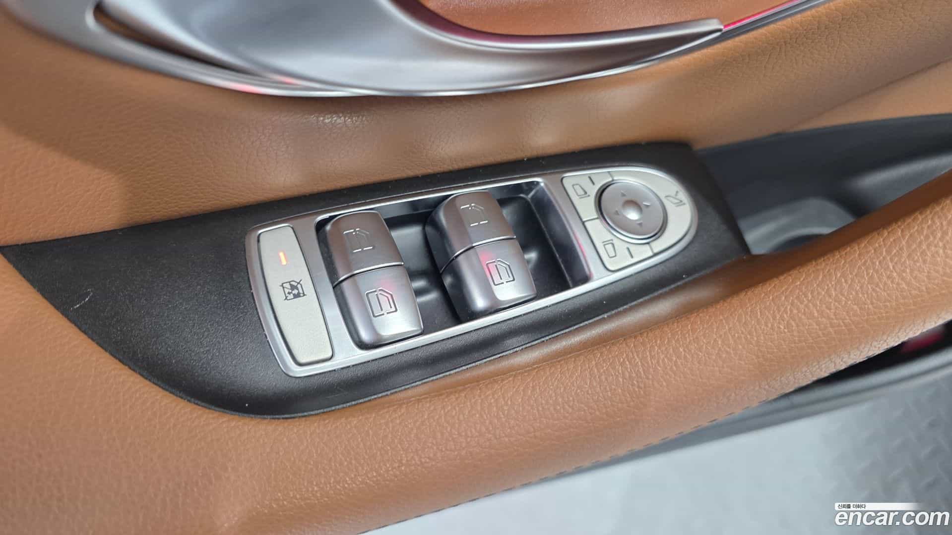 E-Class Mercedes-Benz 2021.3-OPTION-042