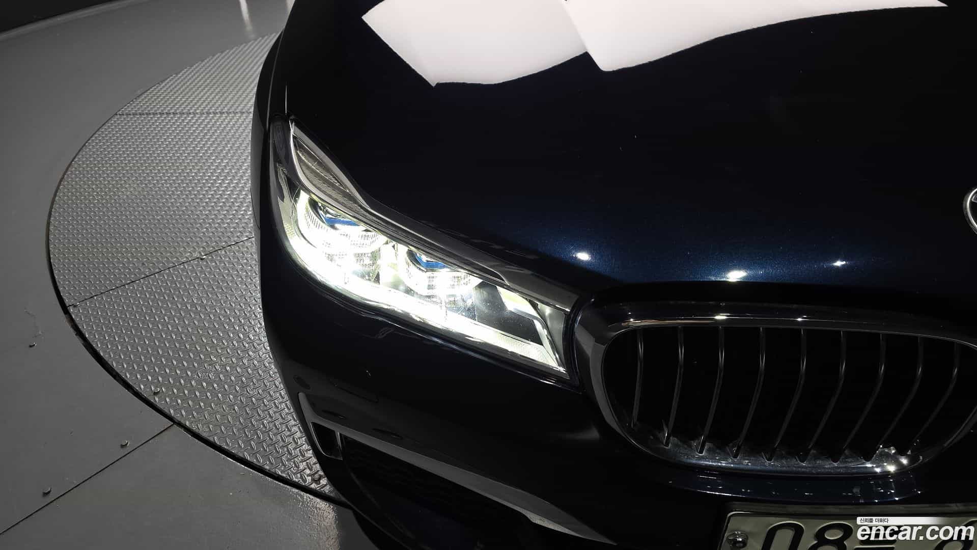 7-Series BMW 2017.8-OUTER-032
