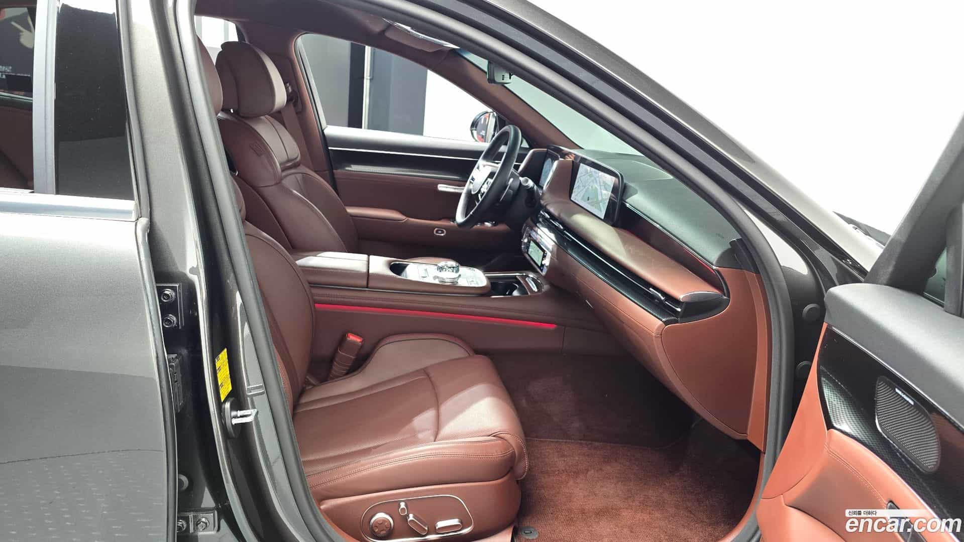 G90 Genesis 2025.1-INNER-036