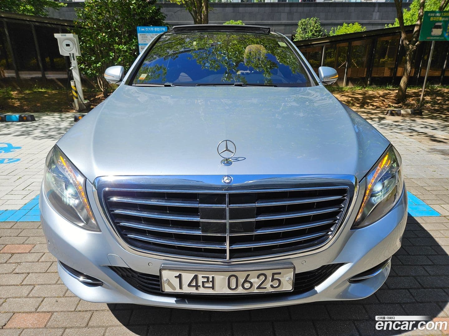 Main__Slider__Photo:S-Class Mercedes-Benz 2015.10-0
