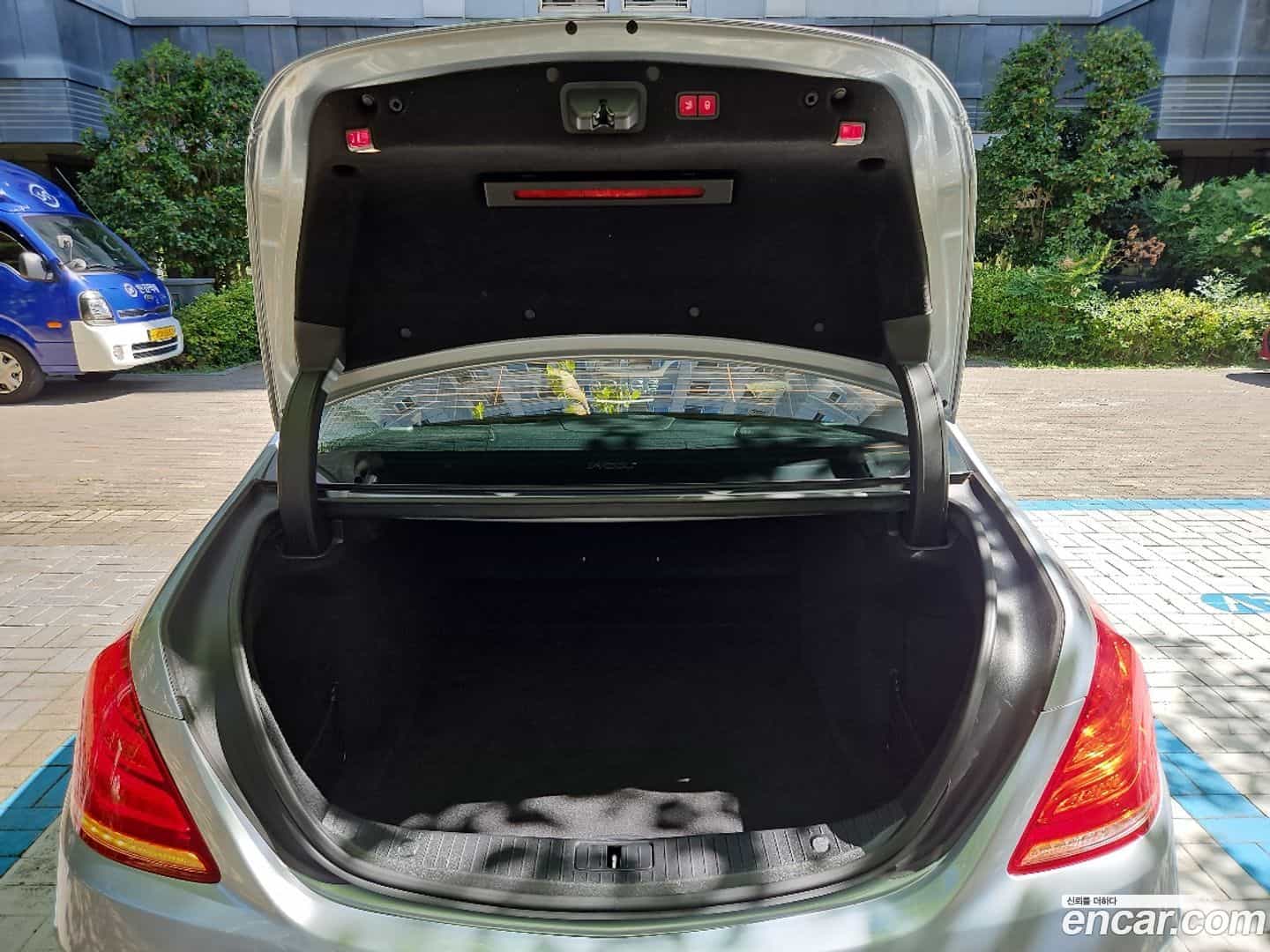 S-Class Mercedes-Benz 2015.10-INNER-010