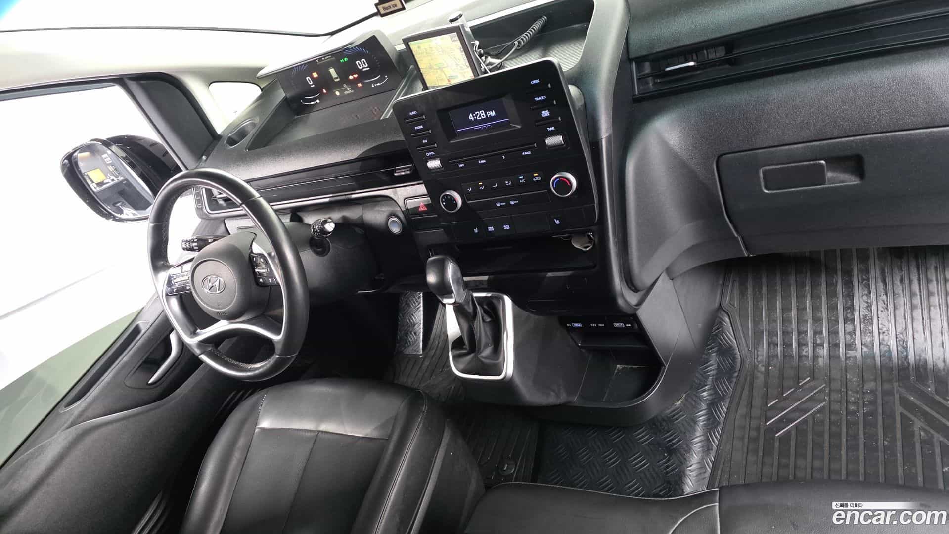 Staria Hyundai 2022.0-INNER-007