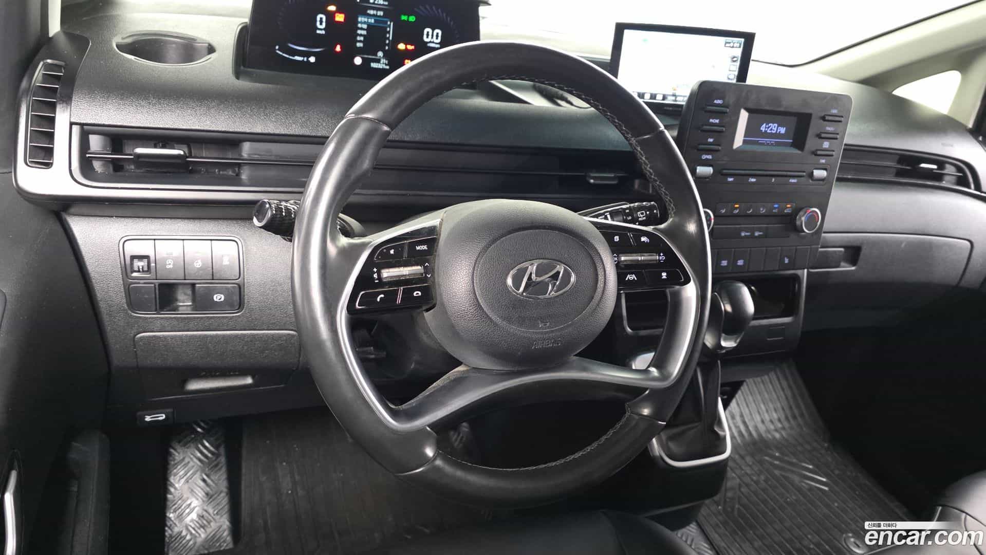 Staria Hyundai 2022.0-OPTION-017