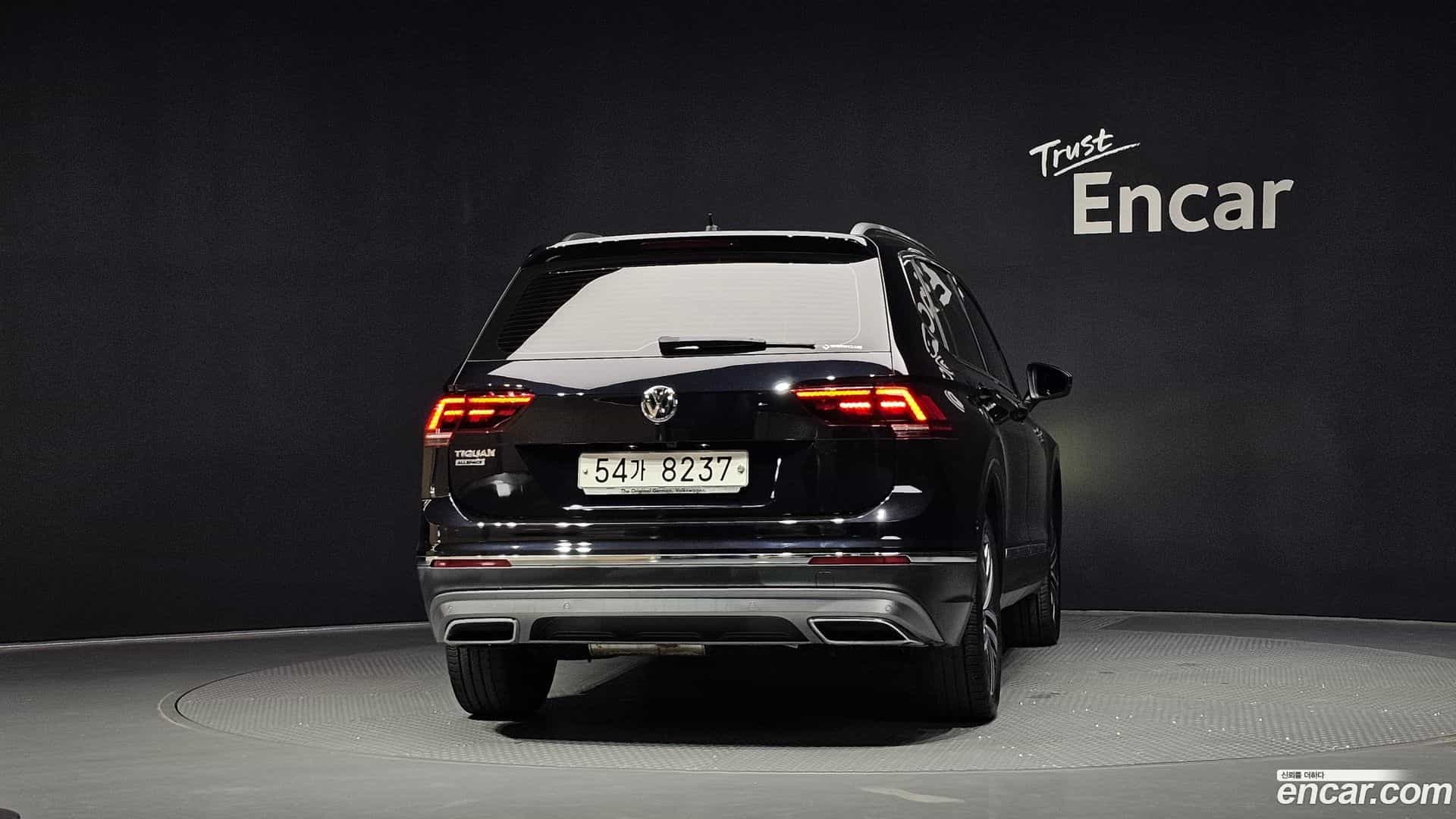 Tiguan Volkswagen 2018.11-OUTER-004