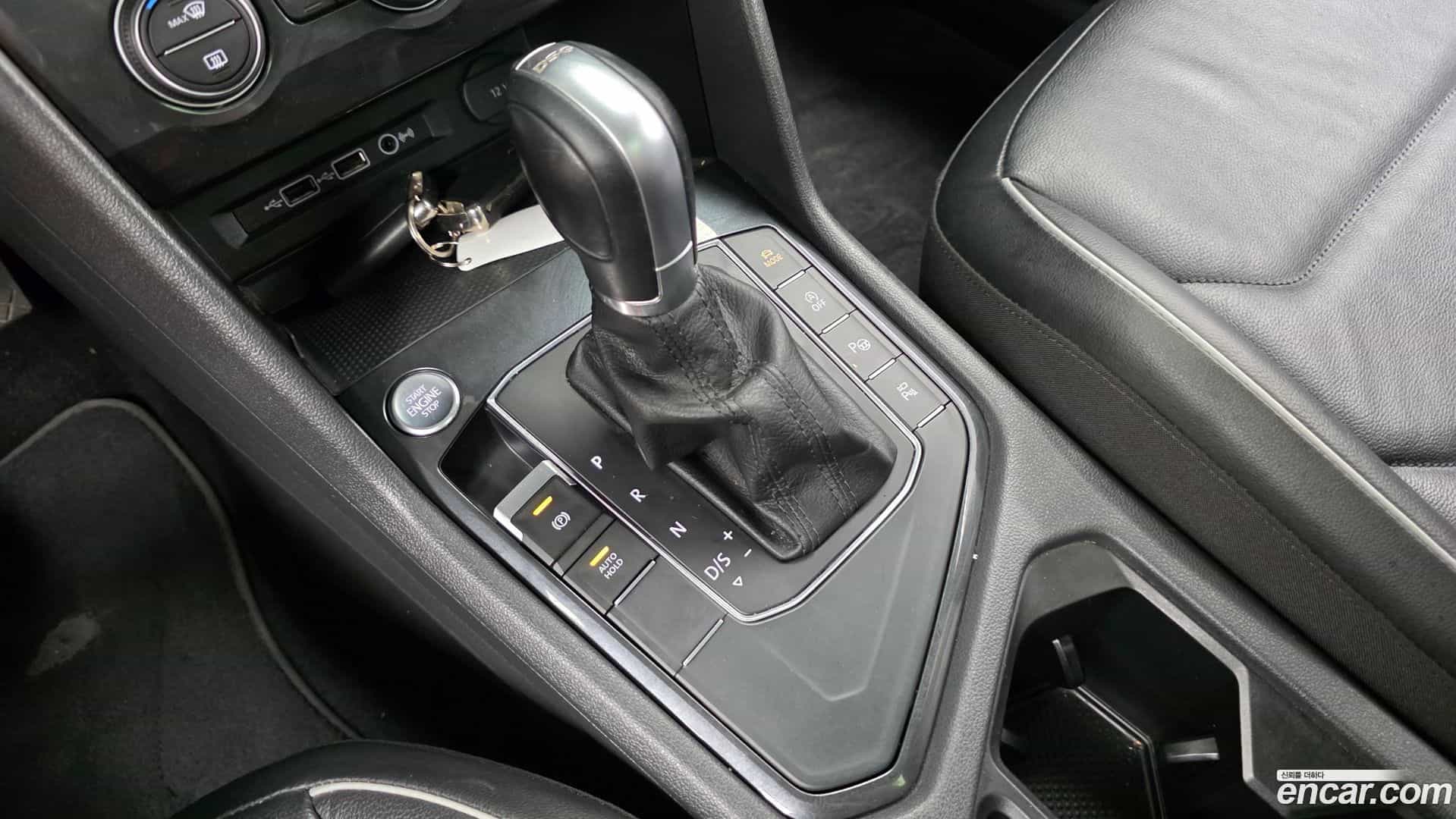 Tiguan Volkswagen 2018.11-INNER-009
