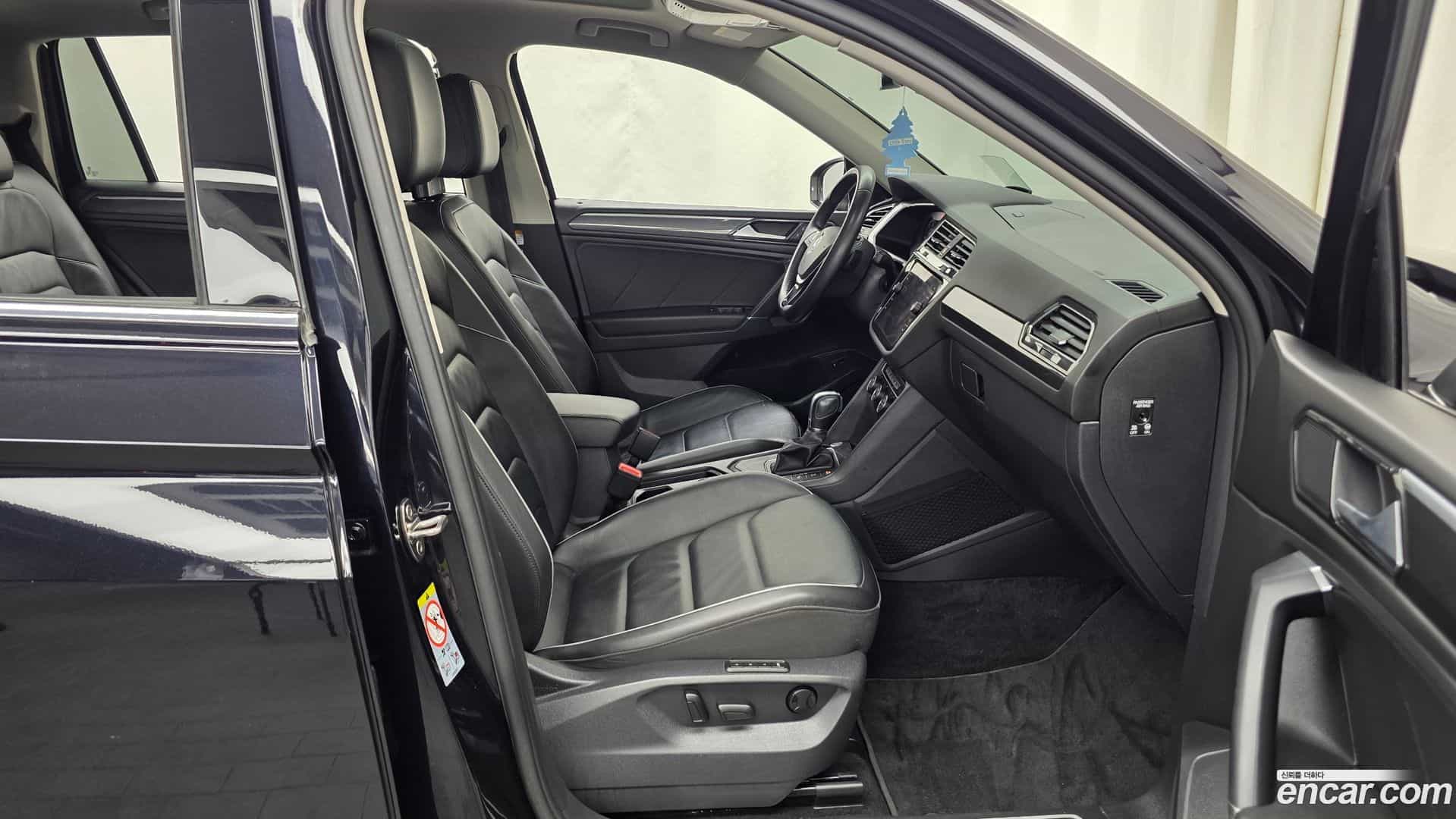 Tiguan Volkswagen 2018.11-OPTION-015