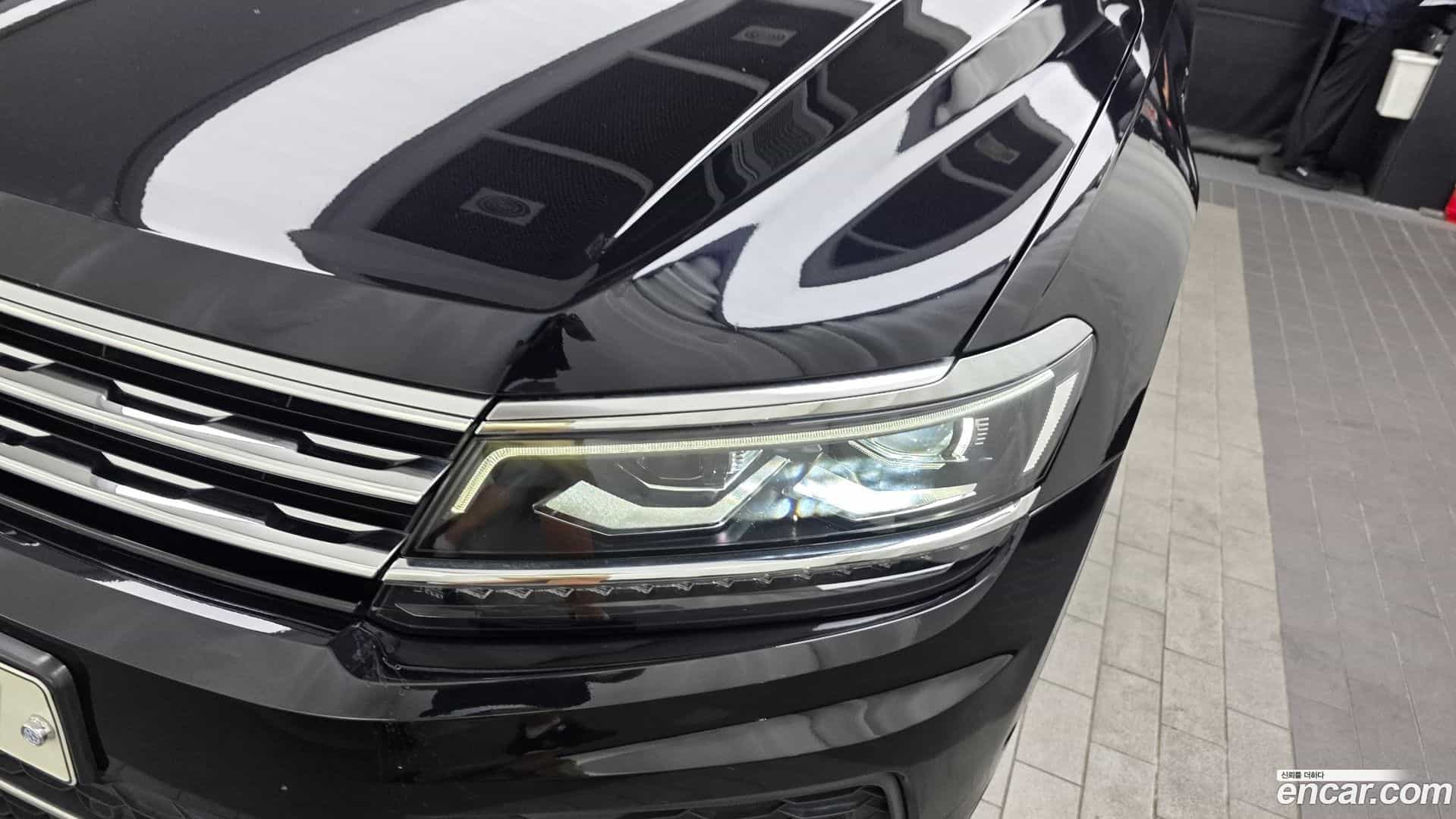 Tiguan Volkswagen 2018.11-OUTER-032