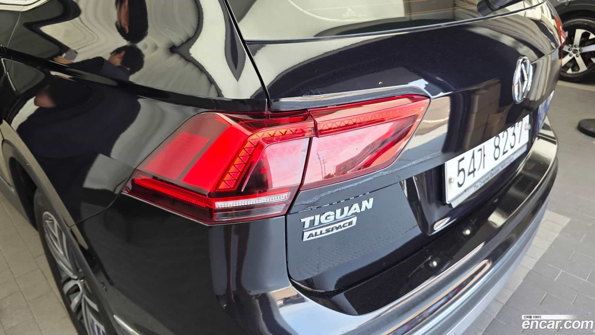 Tiguan Volkswagen 2018.11-OUTER-033