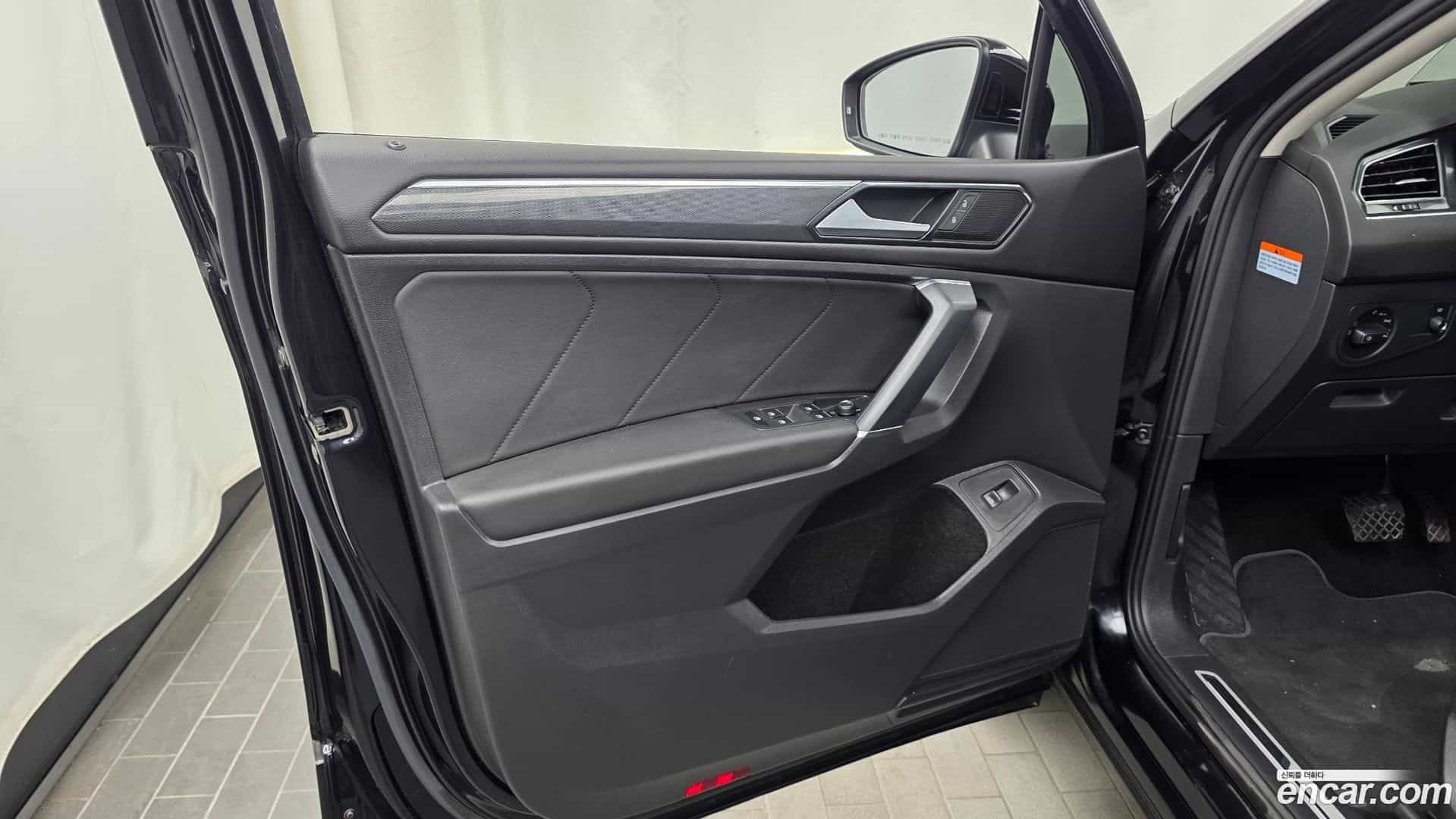Tiguan Volkswagen 2018.11-INNER-034