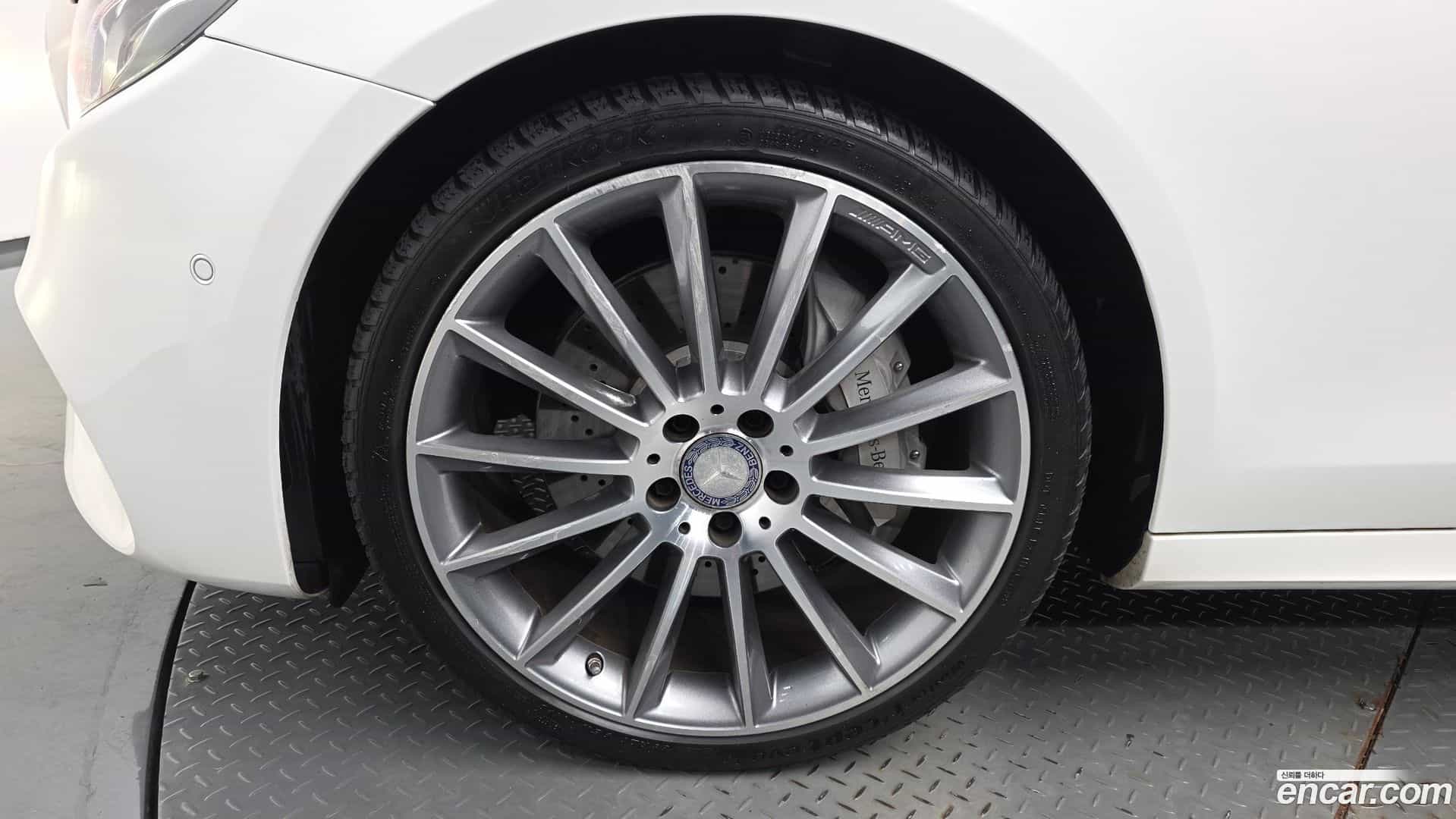 E-Class Mercedes-Benz 2017.5-OUTER-005