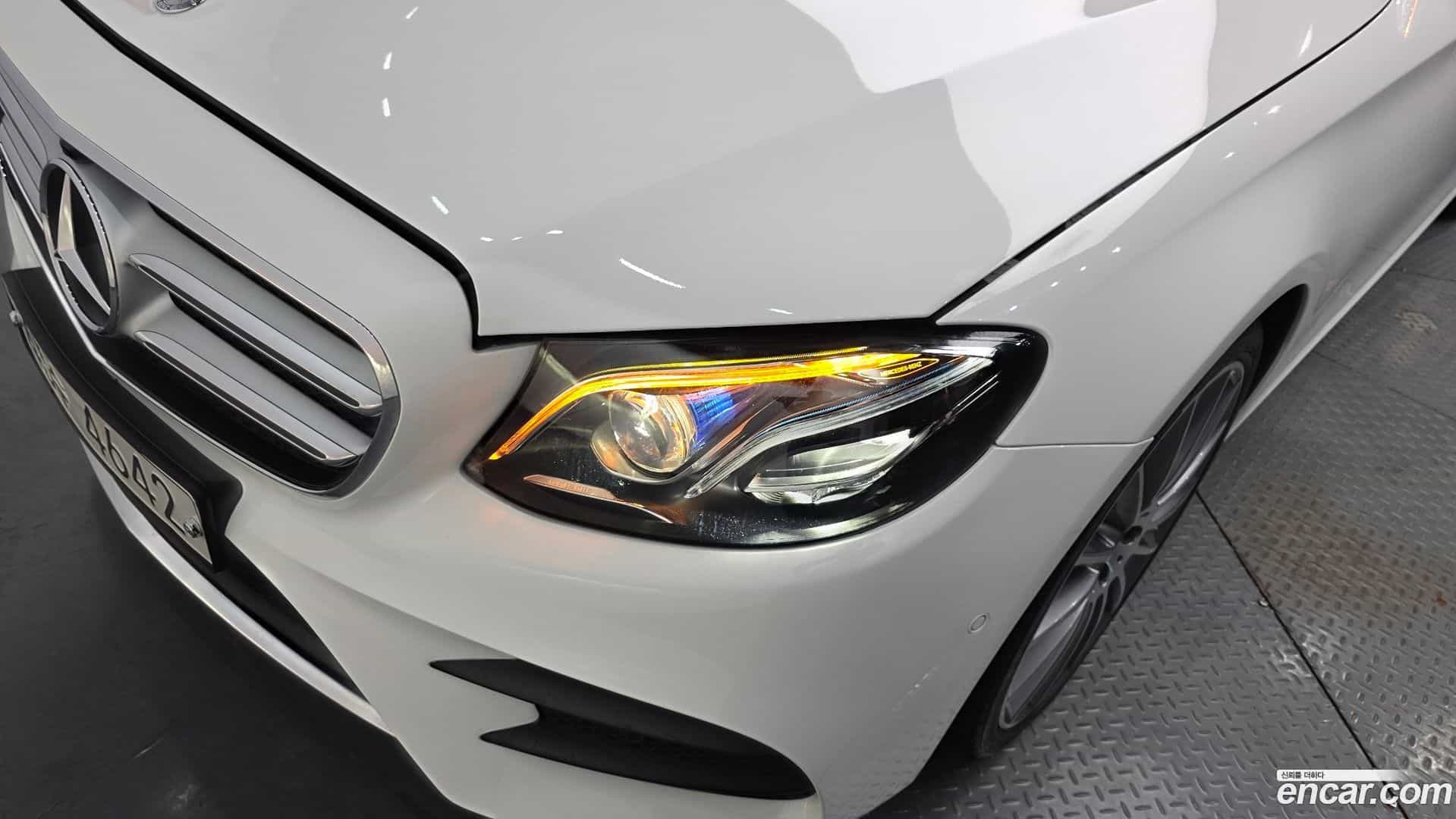 E-Class Mercedes-Benz 2017.5-OUTER-032