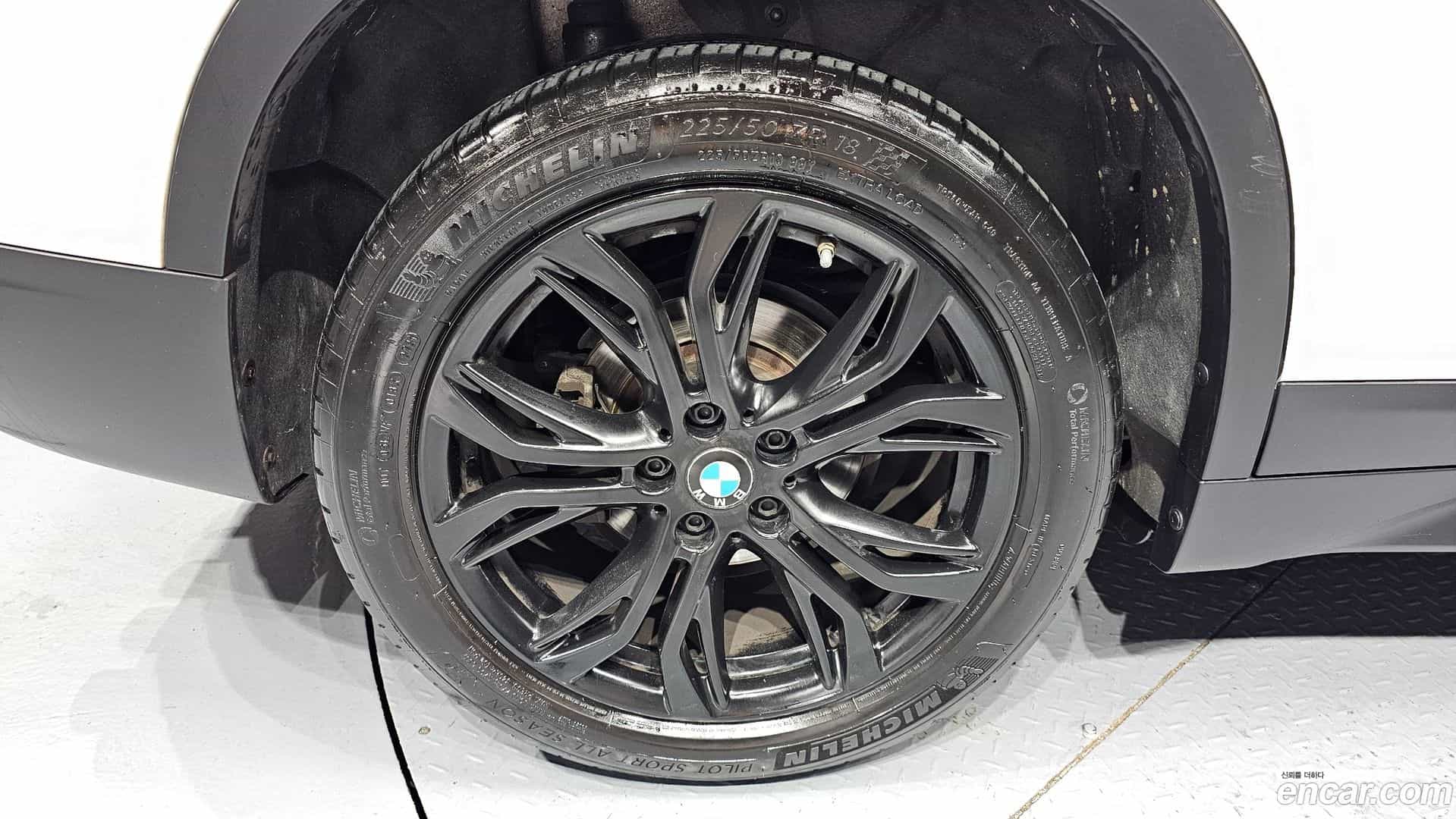 X1 BMW 2019.6-OUTER-005