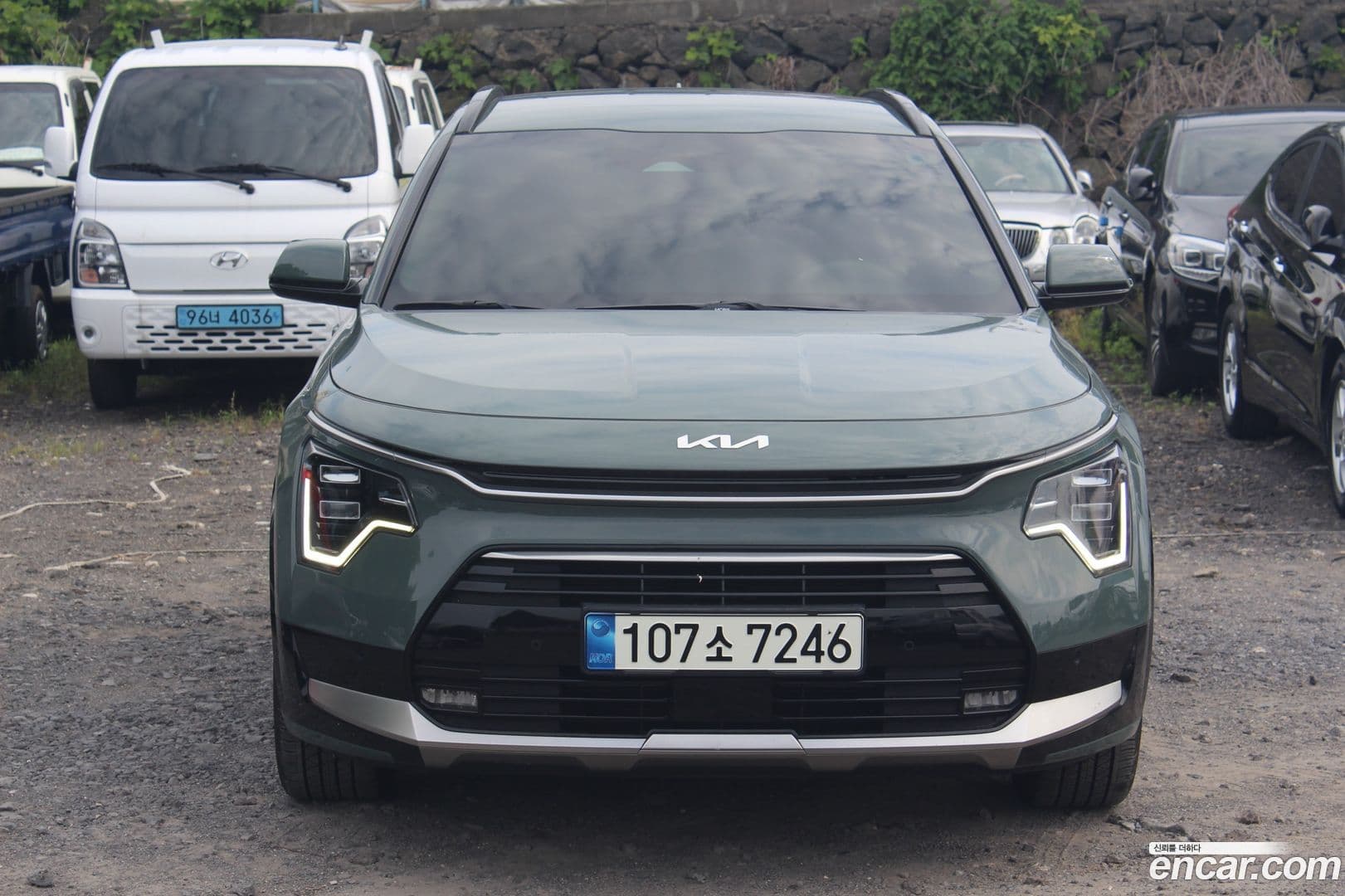 Main__Slider__Photo:Niro Kia 2022.8-0