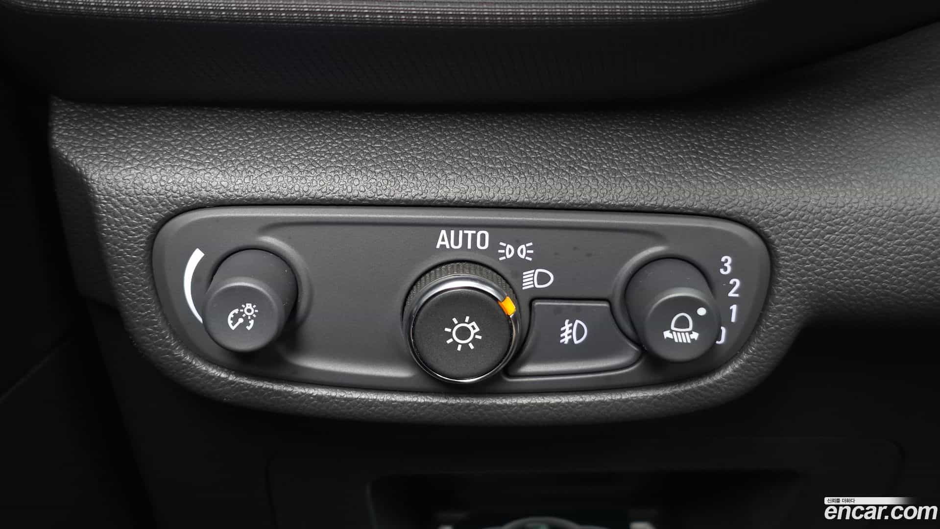 Trailblazer Chevrolet 2022.1-OPTION-040