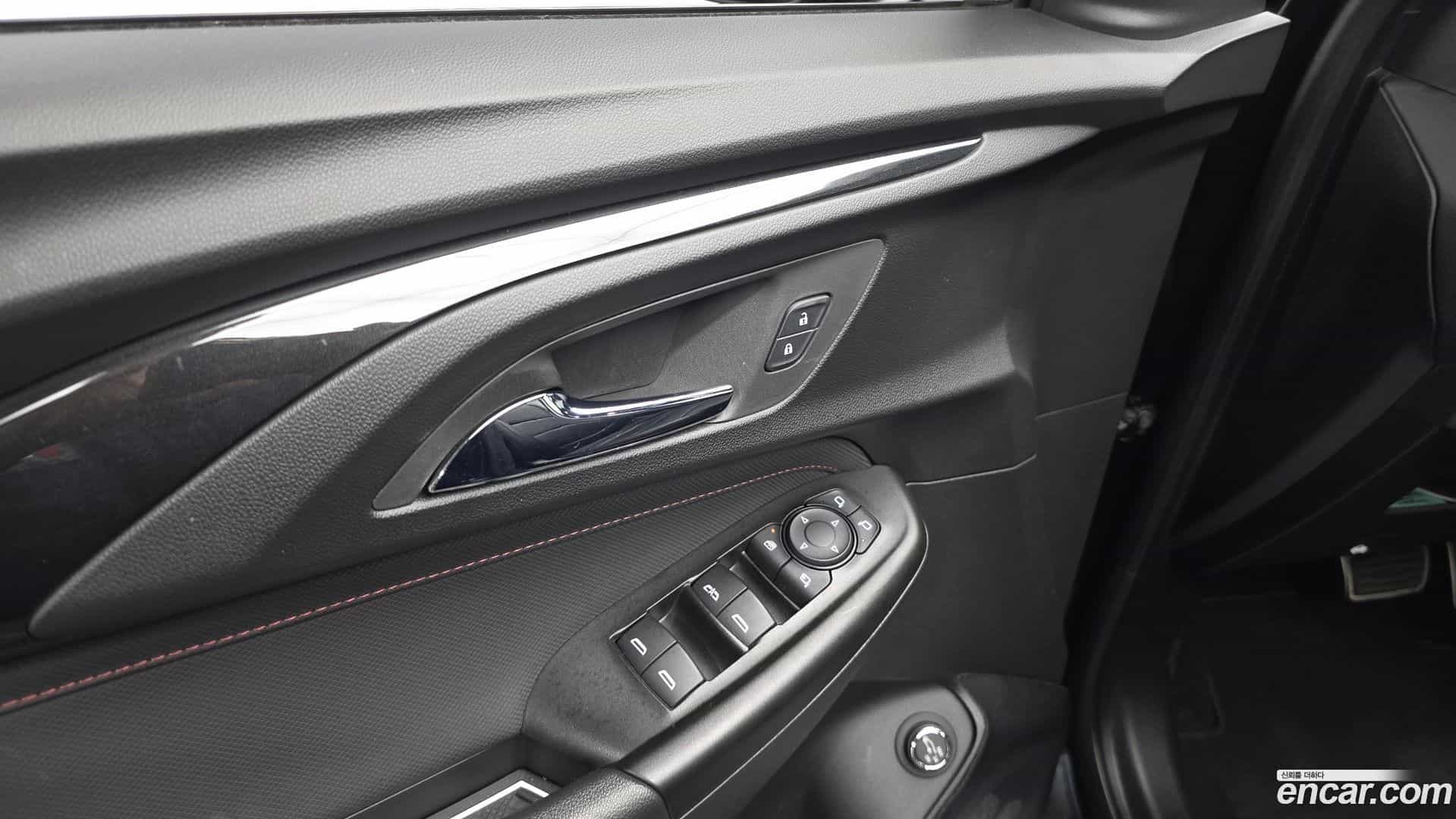 Trailblazer Chevrolet 2022.1-OPTION-044