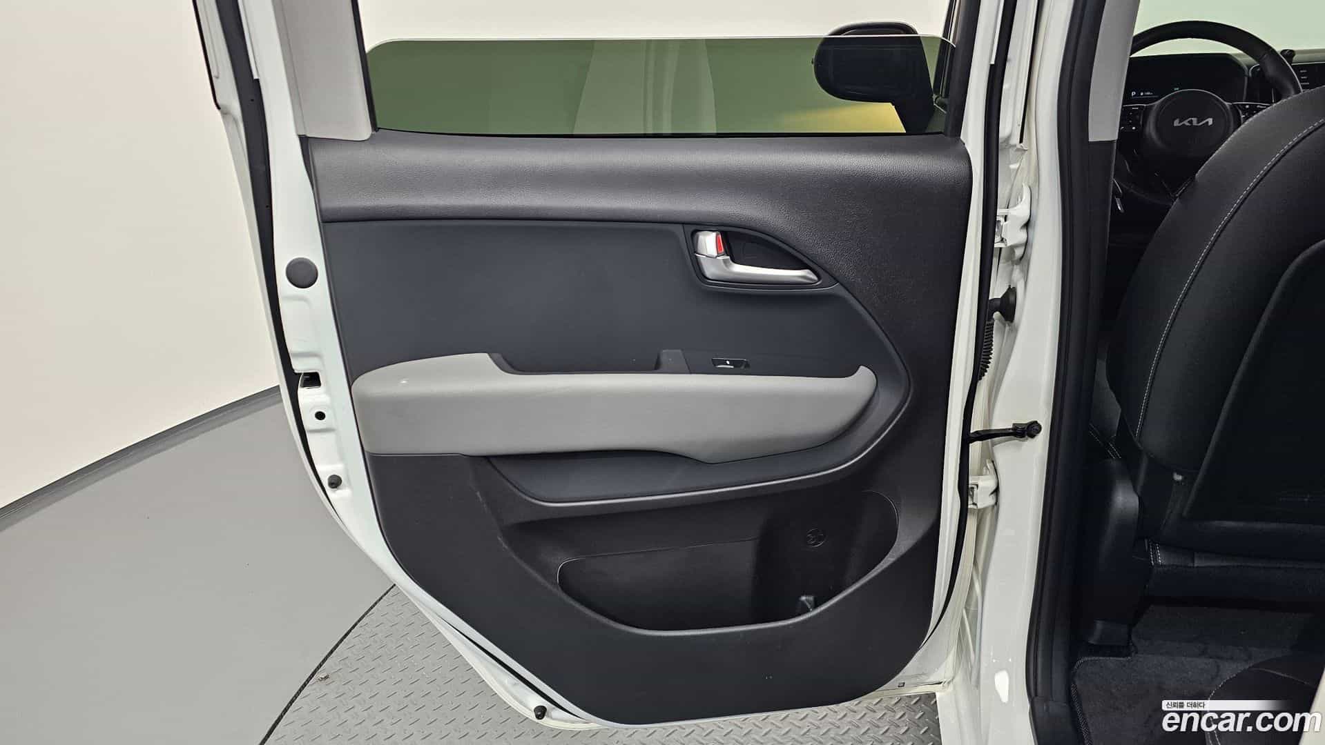 RAY Kia 2023.0-INNER-035
