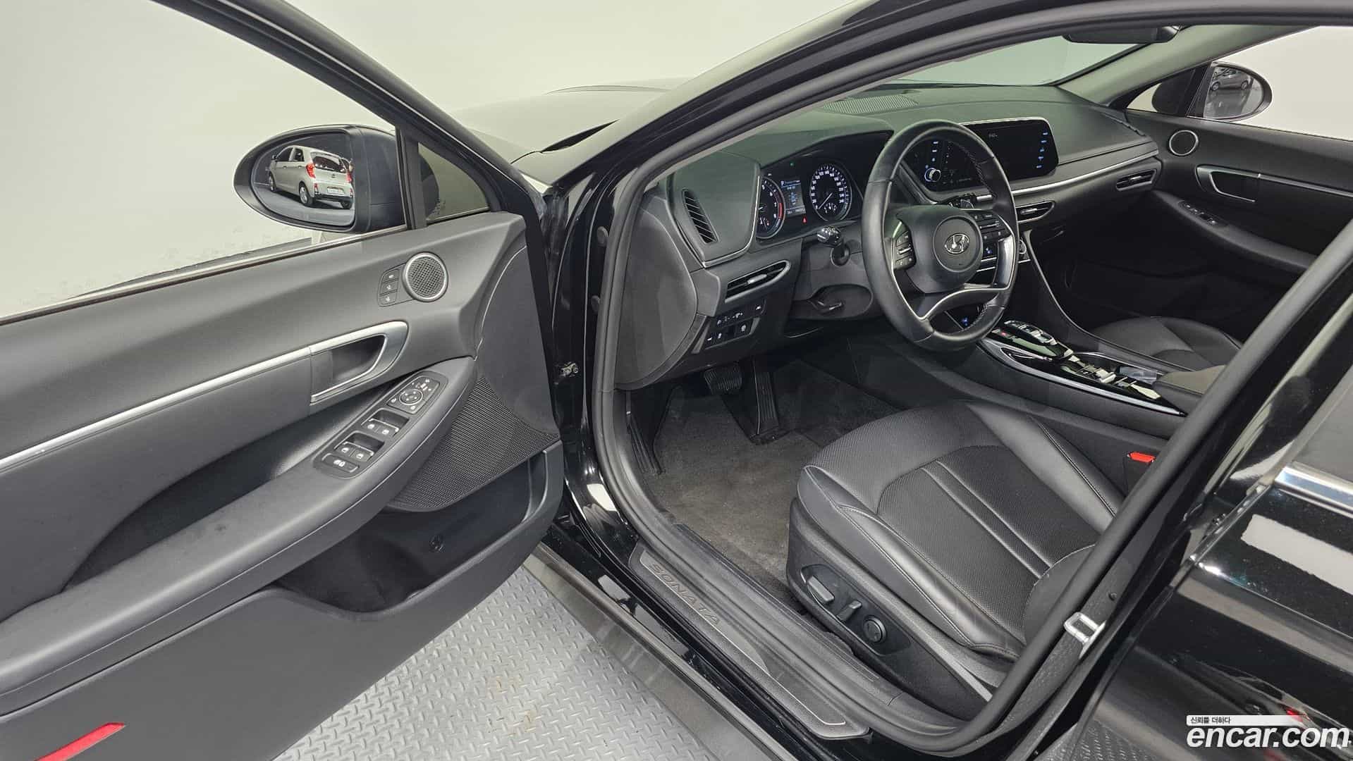 Sonata Hyundai 2020.5-INNER-010