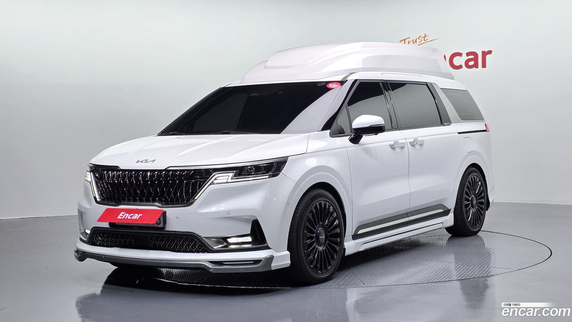 Main__Slider__Photo:Canival Kia 2022.7-0
