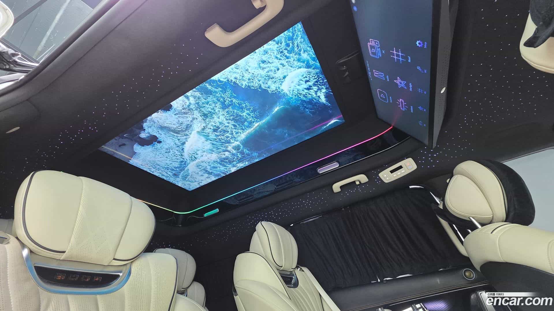 Canival Kia 2022.7-OPTION-024