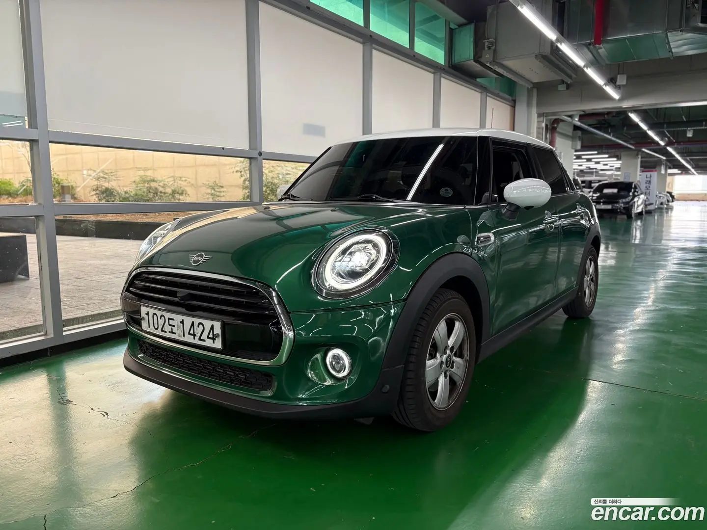 Main__Slider__Photo:Cooper Mini 2020.4-1